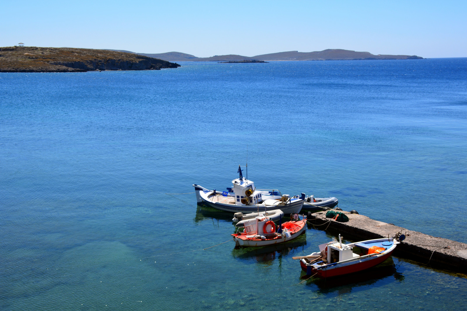 Wallpaper blue, sea, boats, island, three, Nikon, Quiet, view