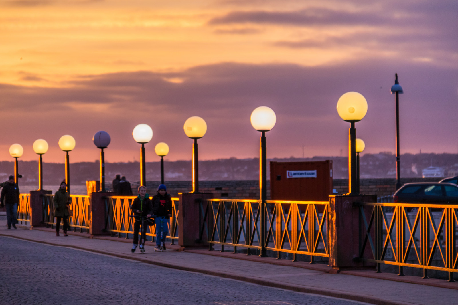 Wallpaper : street light, people, sunset, city, cityscape, night ...