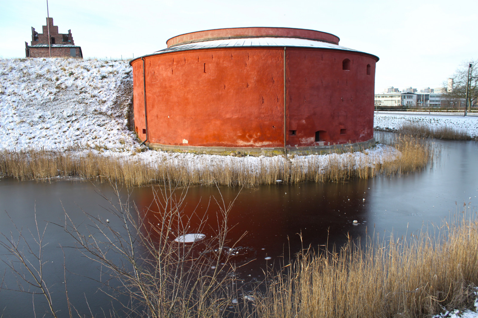 træer, båd, vand, natur, afspejling, himmel, vinter, slot, flod, kanal, lys, refleksioner, bygninger, grene, malmø, Slottsparken, malmø hus, vandveje