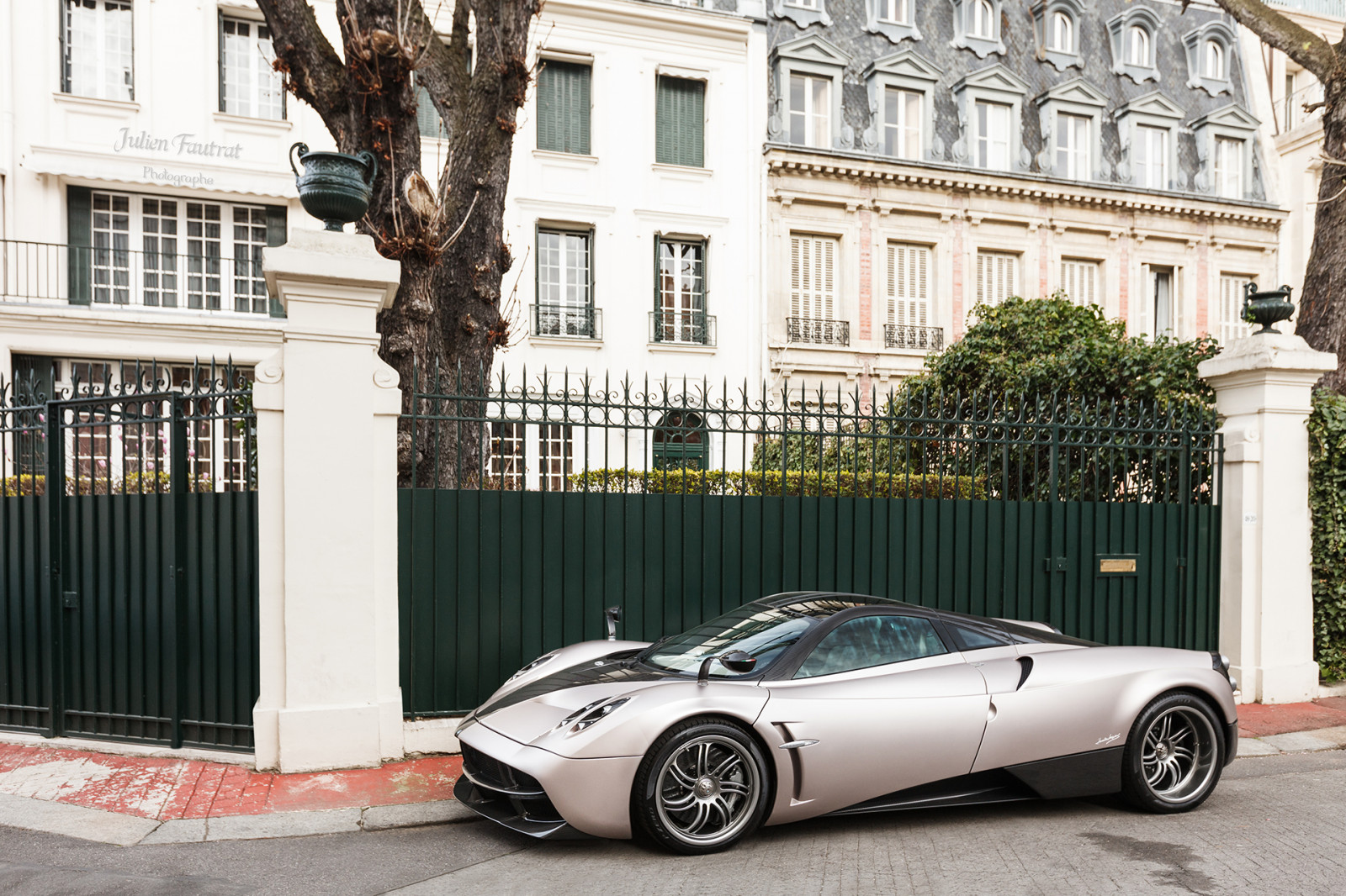 sport, ulice, auto, budova, vozidlo, silnice, fotografování, Dům, Lamborghini, luxus, Francie, dubaj, Evropa, Paříž, sportovní auto, Pagani, Huayra, voiture, výkon auta, Hypercar, Zonda, Katar, Kuvajt, AMG, rostlina, východní, Italia, kolo, cars, sen, auto, italie, automobil, uae, superauto, Arab, q, střední, saúdská, arábie, coche, worldcars, automotive, v12, Reve, arabe, orient, QTR, KSA, pozemní vozidla, automobilového designu, luxusní vůz, Arabie, motorové vozidlo, městské auto, sportovní užitkové vozidlo, qt, moyen, Saoudite, Řemeslné, automotive wheel system