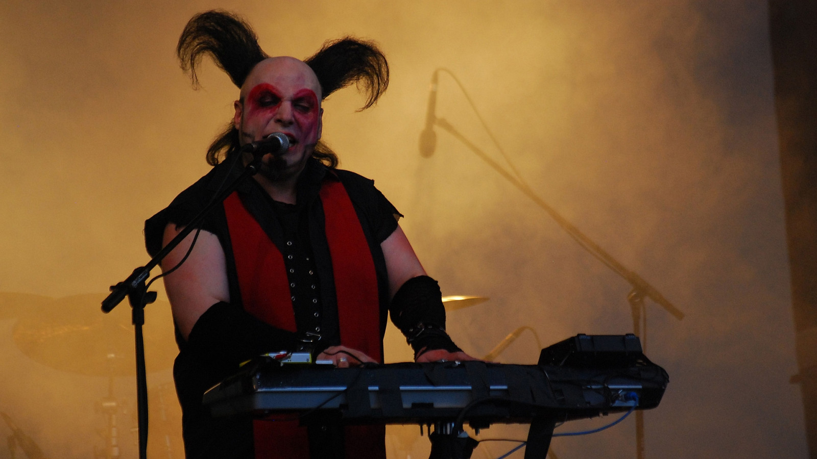 Wallpaper das ich, image, play, synthesizer, haircut 1920x1080