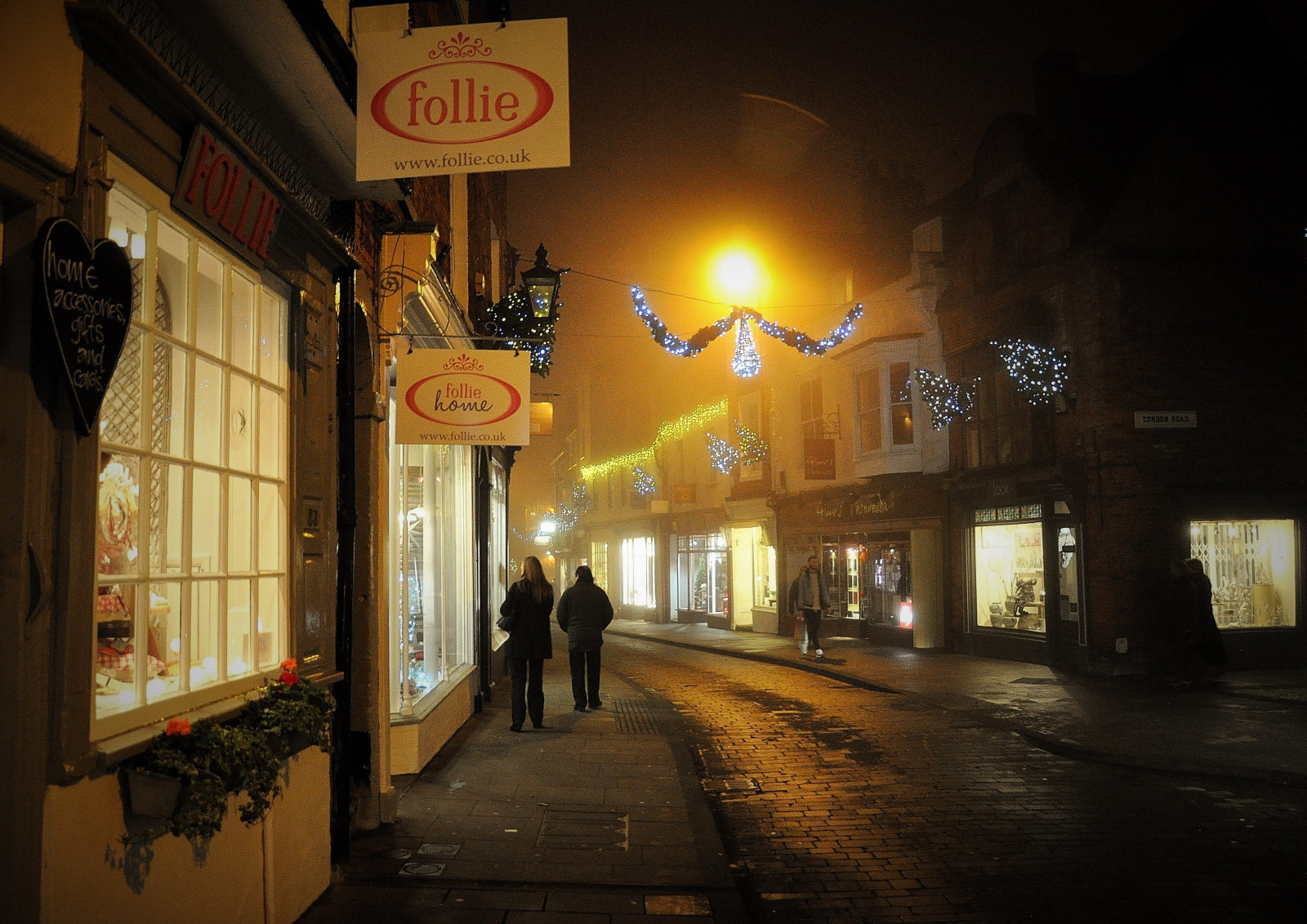 ulice, noc, městský, silnice, Anglie, večer, dveře, britský, vchody, středověký, Spojené království, nakupování, světlo, osvětlení, obchody, Lincoln, terasa, greatbritain, Angličtina, Spojené království, lincolnshire, gb, Británie, maloobchodní, pruh, urban area, eastmidlands, Midlands, středověk, bailgate