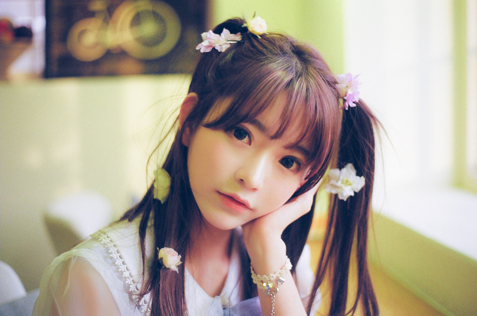 asijský, ženy, oční kontakt