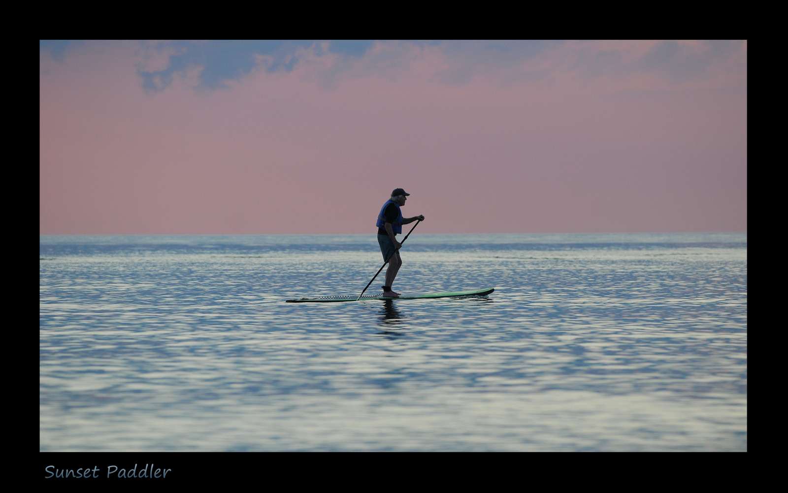 Sonnenuntergang, Meer, Wasser, Ufer, Himmel, Strand, Sonnenaufgang, ruhig, Abend, Morgen, Küste, Horizont, Surfen, friedlich, Ontario, Fischer, Ferien, Kräuselungen, Wolke, schön, Ozean, Reflexionen, Welle, Spaß, Tide, Fitness, schön, Surfbrett, weißes Haar, Windwelle, Surfen Ausrüstung und Zubehör, Boardsport, Wassersport, Wassersport, Lakehuron, Einlass, Pinksky, Grandbend, Paddlesurfing, älterer Mann, coastal and oceanic landforms