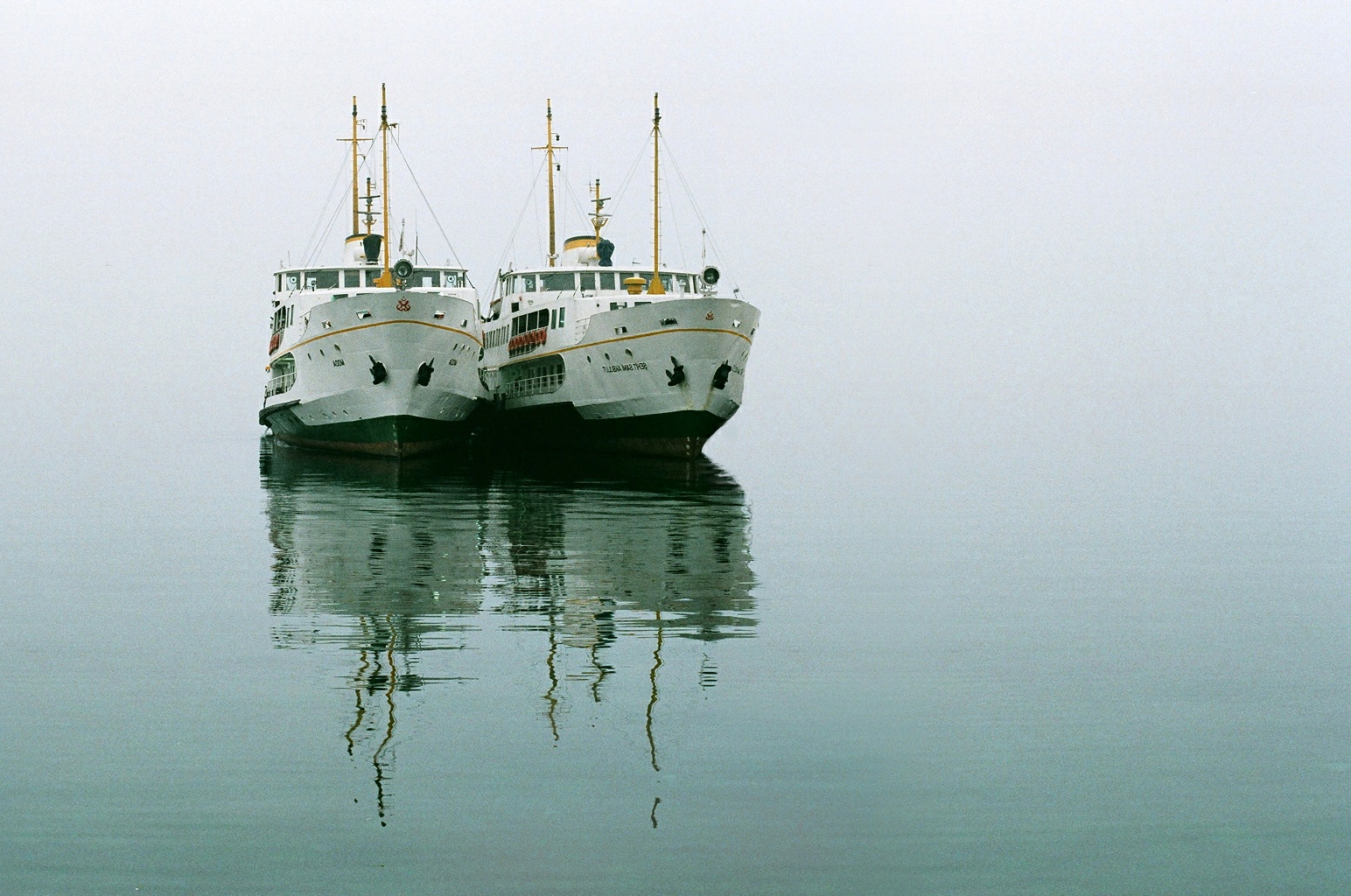 loď, moře, voda, odraz, uklidnit, Kánon, trajekt, 50mm, plavidlo, fuji, film, kanál, 14, nákladní doprava, plovoucích výrobních a vykládání, motorová loď, osobní loď, eos5, water transportation, livestock carrier