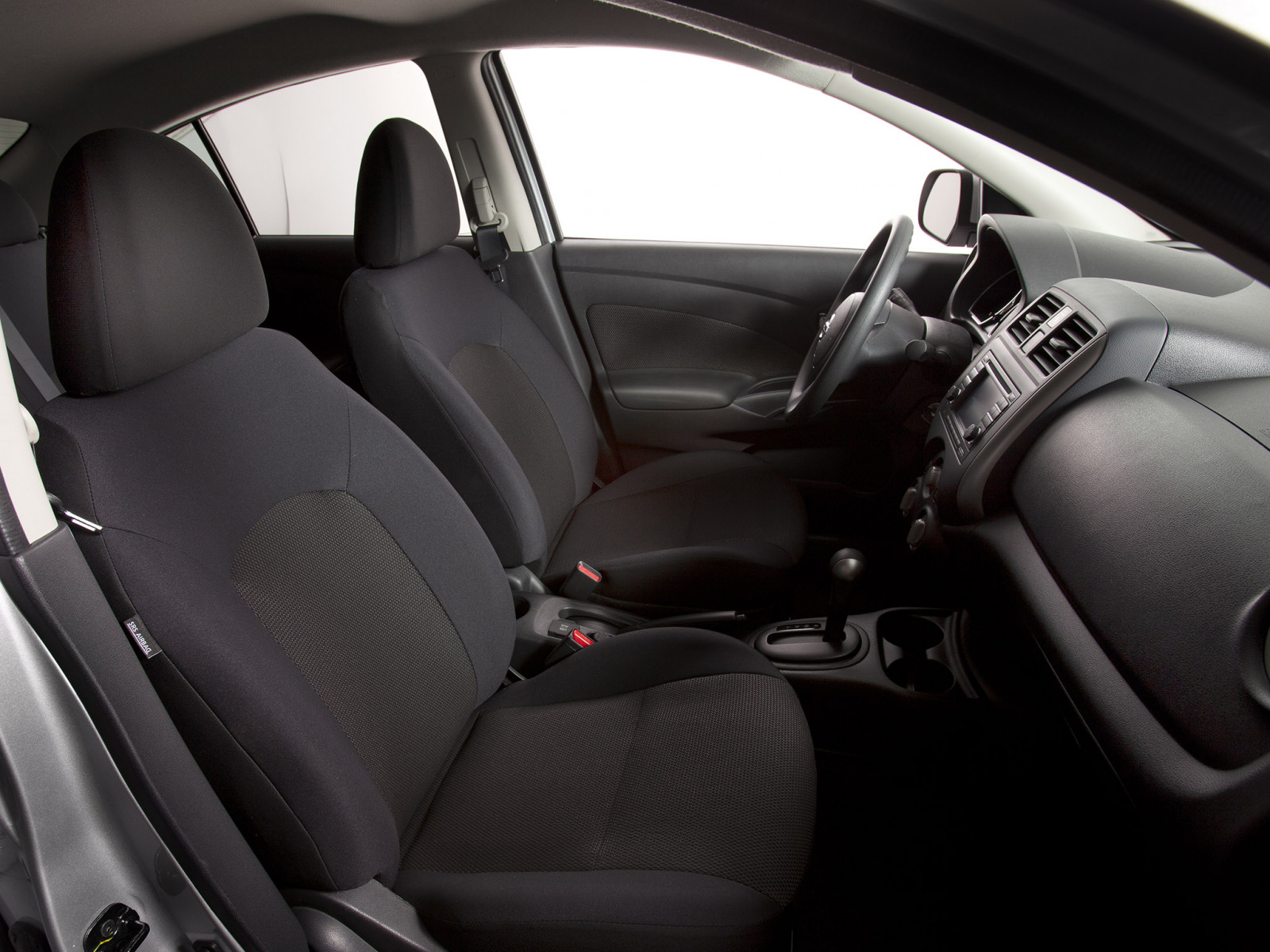 รถ, ยานพาหนะ, Nissan, 2013, รถเก๋ง, ที่นั่ง Ibiza, netcarshow, netcar, ภาพรถยนต์, ภาพรถ, Versa, ยานพาหนะบก, รถยนต์ทำ, รถครอบครัว, รถเมือง, รถ subcompact, hatchback, supermini, ฟักร้อน, toyota vitz