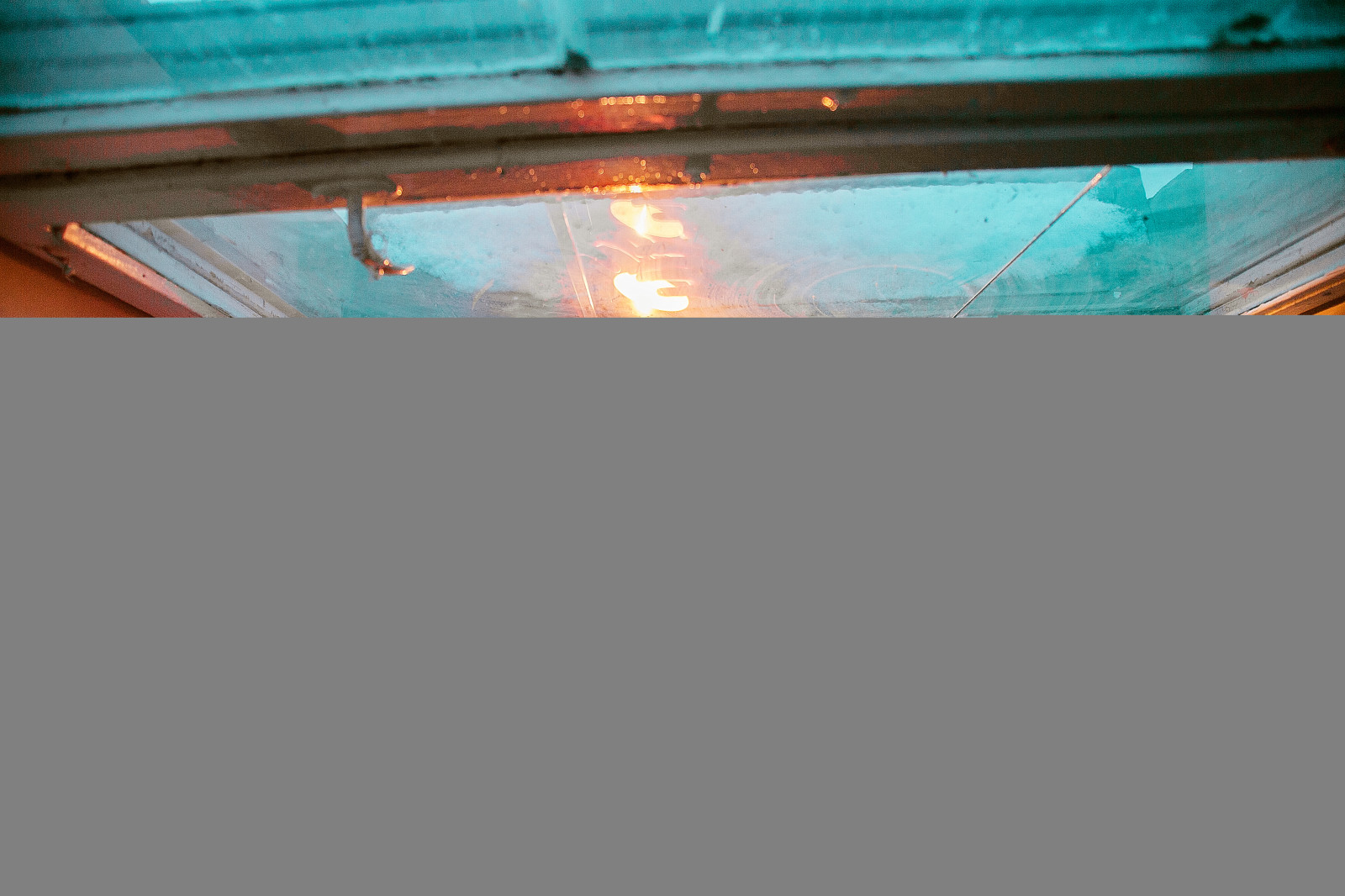 mennesker, portræt, hænder, vindue, solnedgang, vinter, fotografering, gul, blå, aften, glas, lampe, Canon, hår, linse, Ukraine, Fokus, lys, farve, fullframe, 5d, levende, bred, pige, naturlig, Foto, kvinde, belysning, kvinde, indendørs, design, etage, digital, loft, behåret, sigma, 24mm, fantastisk, selvportræt, autofokus, skærmbillede, automotive exterior, kofanger, Autoportrait