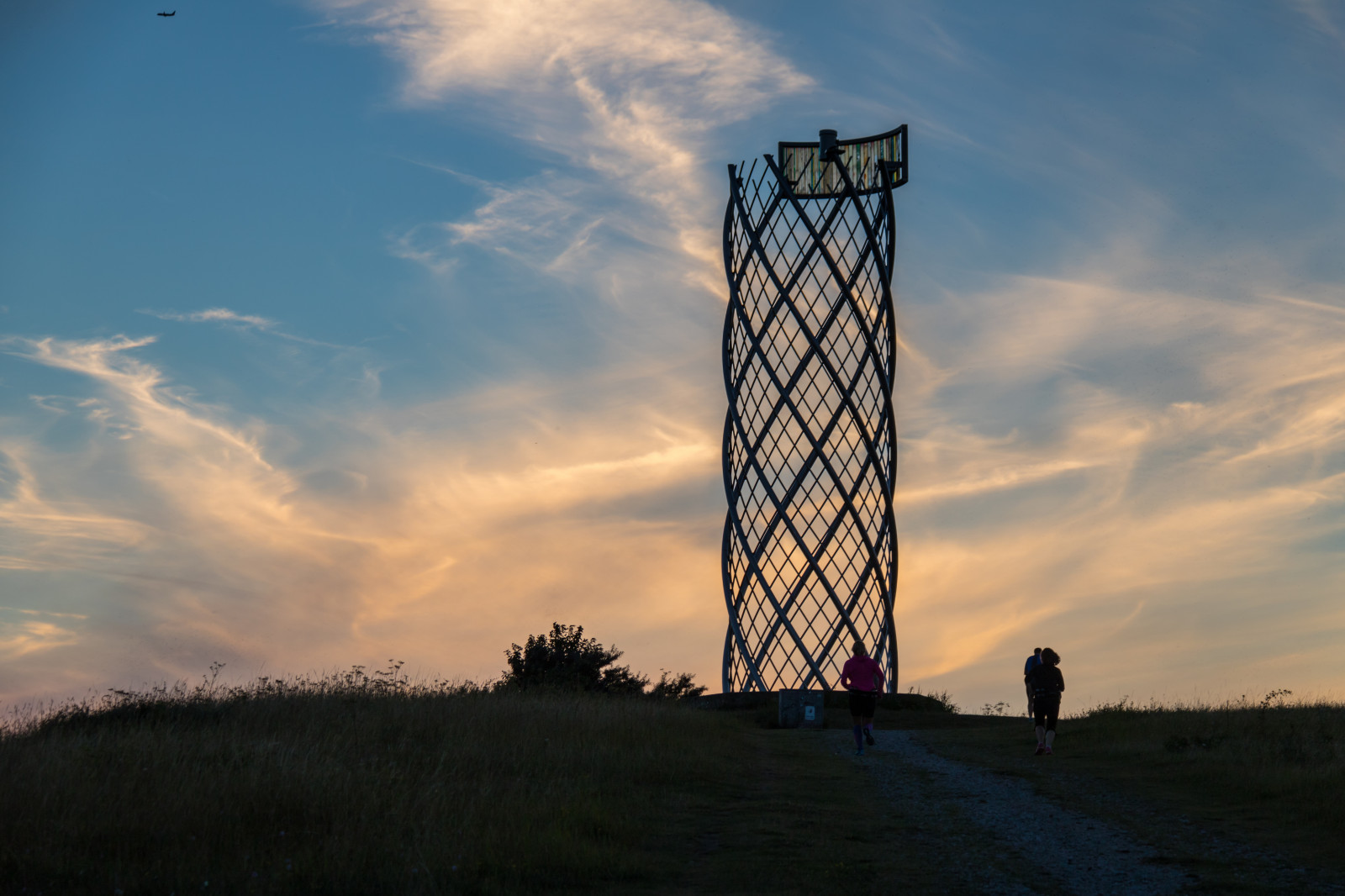 แสงแดด, พระอาทิตย์ตก, การสะท้อน, ท้องฟ้า, ภาพเงา, พระอาทิตย์ขึ้น, ตอนเย็น, เช้า, หอคอย, ขอบฟ้า, พลบค่ำ, ไฟฟ้า, หอส่งสัญญาณ, เบา, เมฆ, รุ่งอรุณ, solnedg ng, มัลโม, publicart, Konstverk, bunkeflostrand, การเคลื่อนไหว, themovementmeterforlernacken, thetower, โครงสร้างกลางแจ้ง, สายไฟเหนือศีรษะ