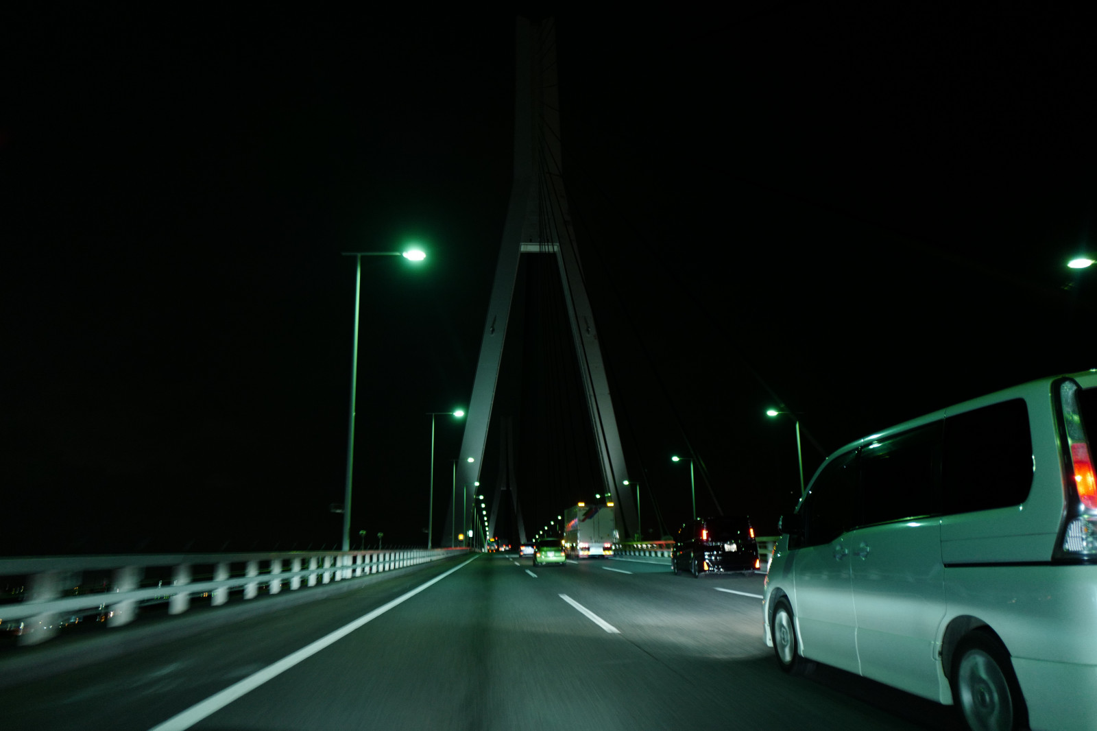 Japonsko, pouliční osvětlení, noc, silnice, most, provoz, Dálnice, Leica, Tokio, infrastruktura, světlo, osvětlení, tma, summilux, leicaq, summilux1728, q, 1728, pruh, svítidlo, Dálnice