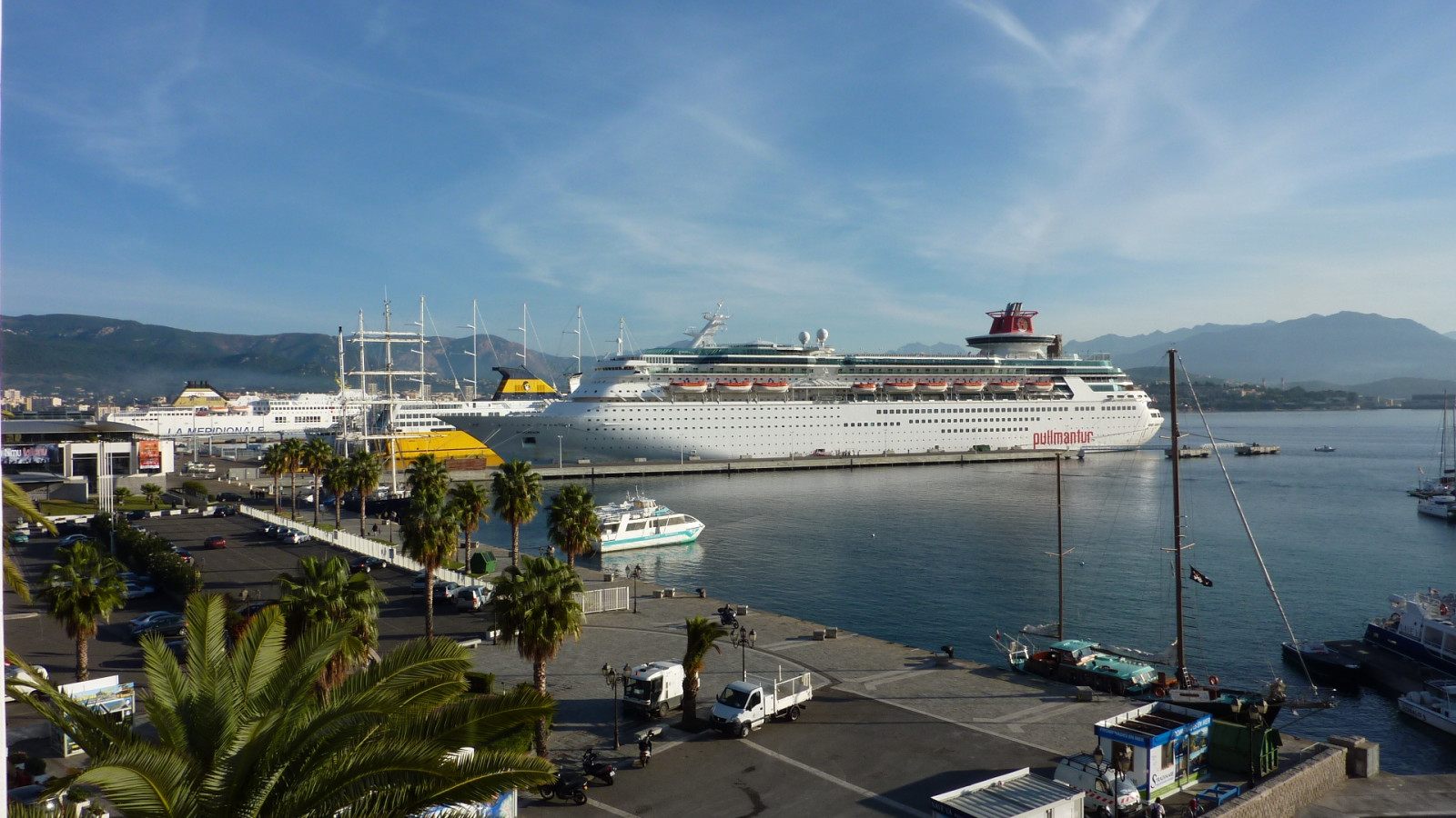 loď, moře, záliv, vozidlo, pobřeží, přístav, výletní loď, dok, doprava, trajekt, Ajaccio, infrastruktura, Marina, přístav, plavidlo, kanál, bateau, suverénní, nákladní doprava, osobní loď