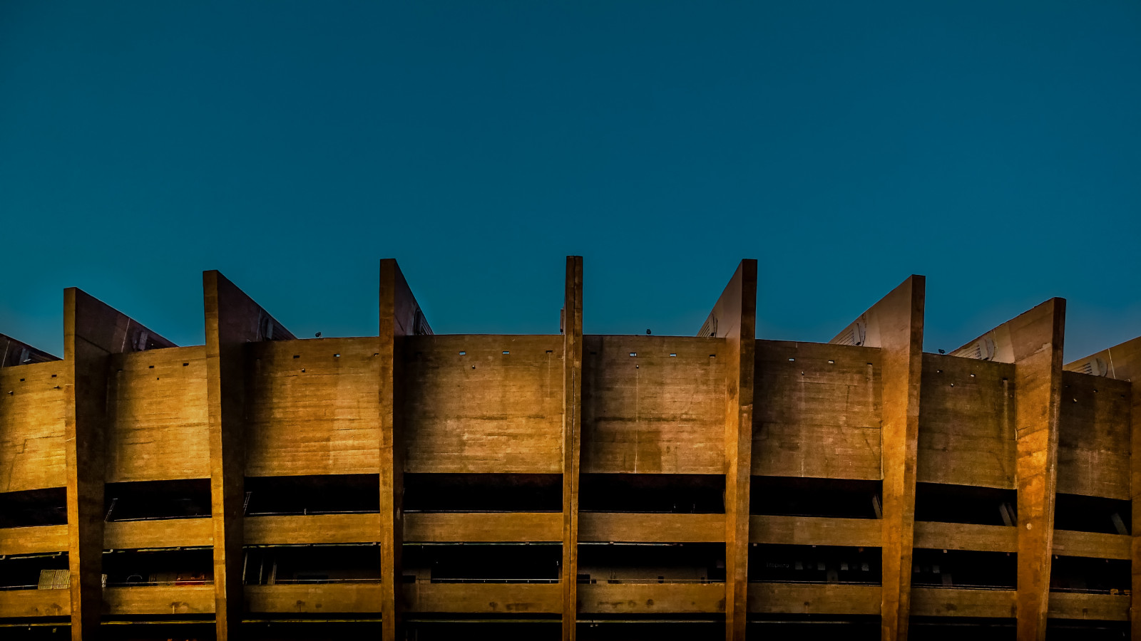západ slunce, architektura, městský, budova, nebe, dřevo, symetrie, večer, HDR, fotbal, stadión, struktura, Fujifilm, úhel, mrak, zlatá hodina, čára, bh, mezník, pordosol, fujifilmx10, fasáda, 169, 16x9, arquitetura, širokoúhlý, Minas, minasgerais, moderní architektura, fujix10, simetria, Belo Horizonte, futebol, fuj, Estadio, Bhz, Fujichromevelvia, Capitaldasgerais, Copadomundo2014, Worldcup2014, Mineir o, Brazílie, Arquiteturamoderna, Futebolbrasileiro, Panoramaurbano, Urbanpanorama, Est diogordadormagalh espinto, 7x1, Mineir ostadium