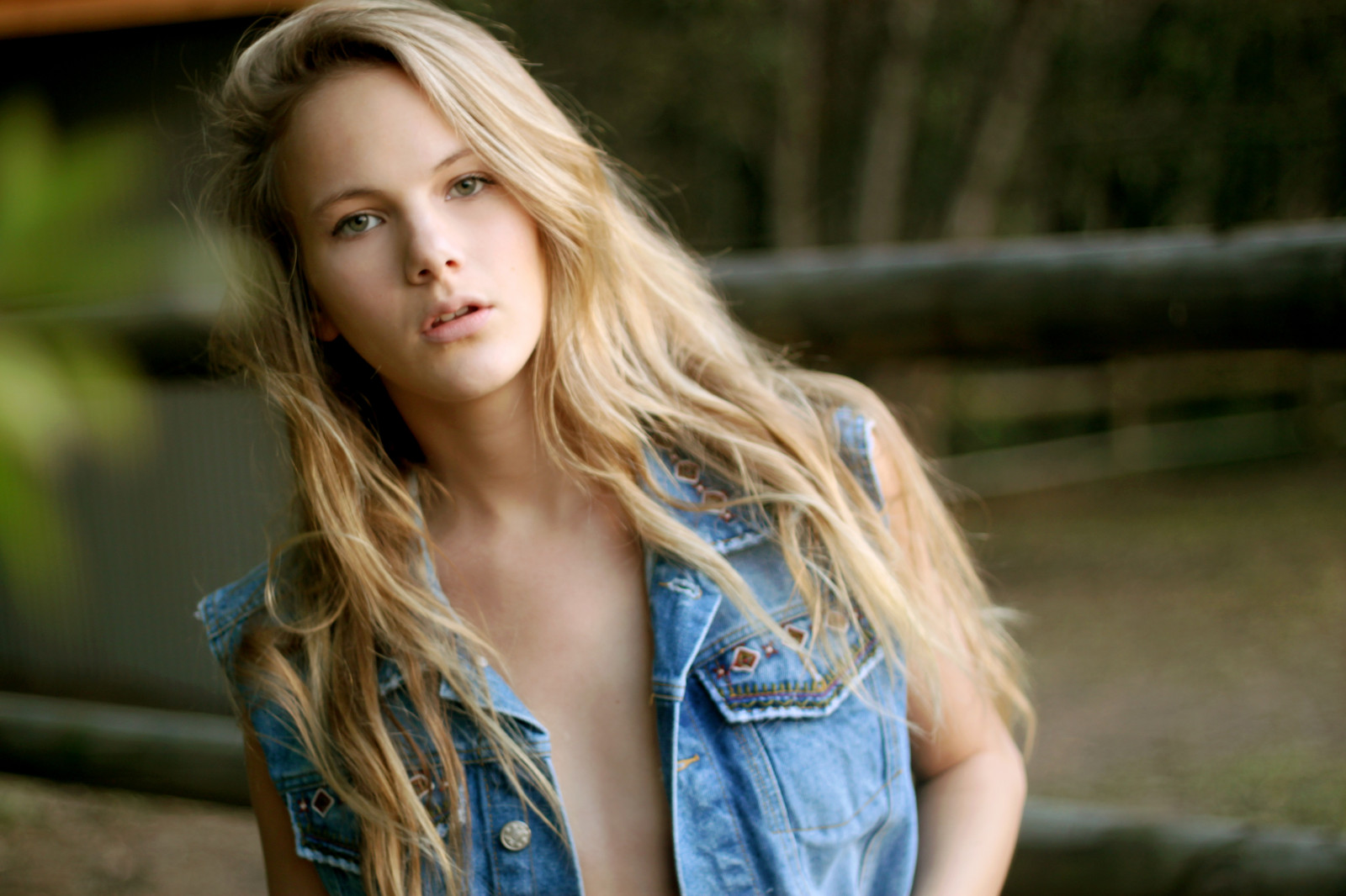 Wallpaper : girl, hair, outside, dof, heart, rush, Jess, denim