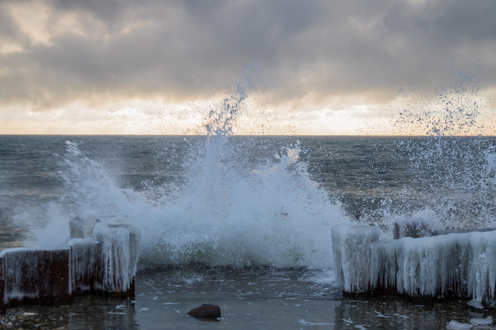 mare, acqua, natura, puntellare, la neve, inverno, ghiaccio, freddo, mattina, nebbia, Congelamento, tempo metereologico, è, oceano, onda, SN, vatten, Vinter, HAV, stersj n, Smygehuk, kallt, modello canoneos760d exif, geocountry, Marca fotocamera Canon, Geocity, modello di fotocamera canoneos760d, geostate, geolocalizzazione, Lente exif efs18200mmf3556is, apertura exif 56, exif fare canon, exif ISOSPEED 100, exif focalLength 40 millimetri, fenomeno atmosferico, corpo d'acqua, vento onda, giochi d'acqua