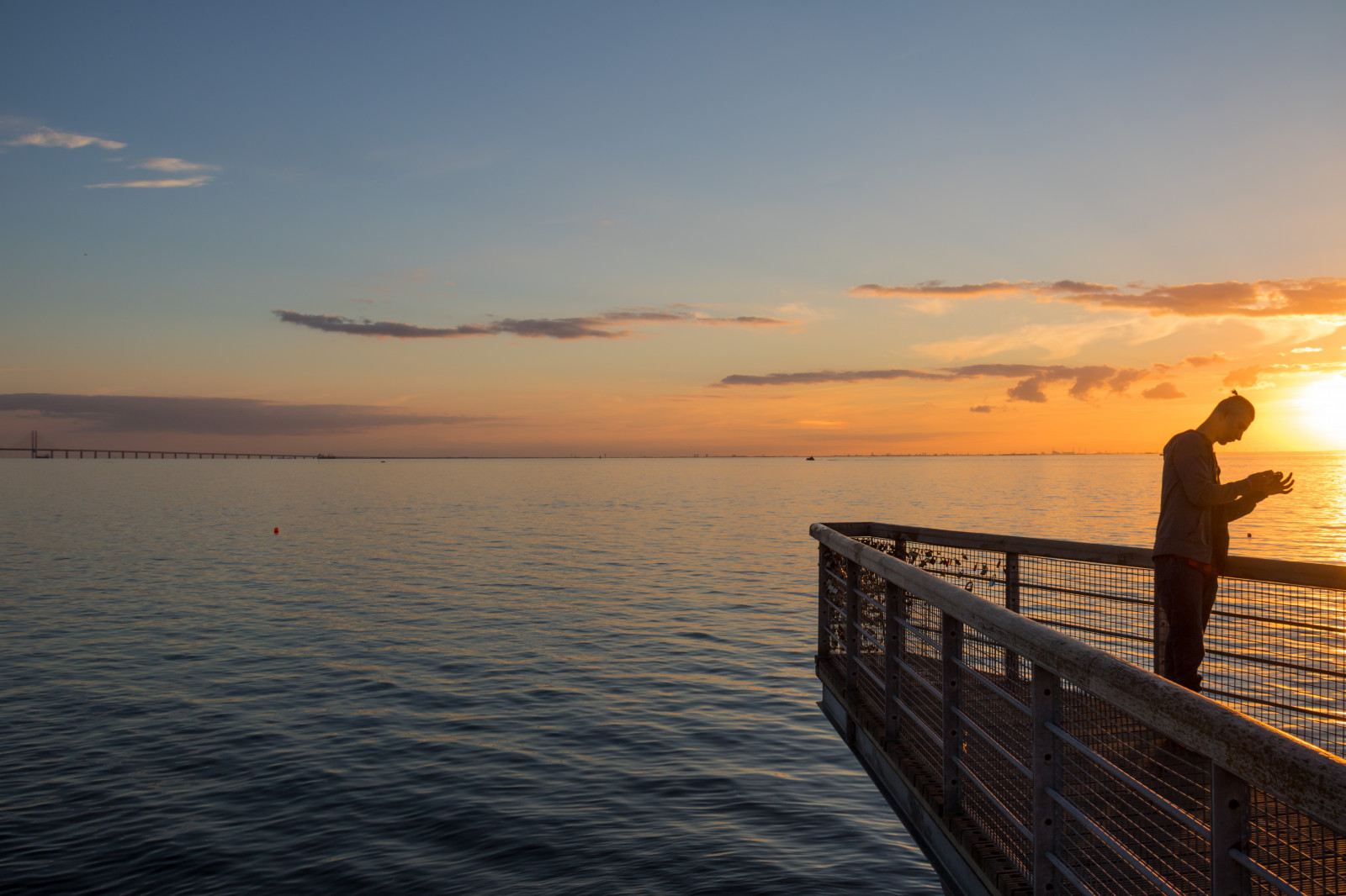lidé, západ slunce, moře, záliv, pobřeží, vozidlo, silueta, pláž, svítání, večer, ráno, pobřeží, horizont, soumrak, svítání, oceán, v strahamnen, solnedg ng, siluett, hav, m nniska, Malmo, goodnightsun, exif modelu canoneos760d, geocountry, Kamera aby kánon, geocity, Model fotoaparátu canoneos760d, geostate, geolocation, EXIF čočka efs18200mmf3556is, exif aby kánon, EXIF isospeed 100, EXIF otvor 80, exif focallength 20mm, Tita, odlesk