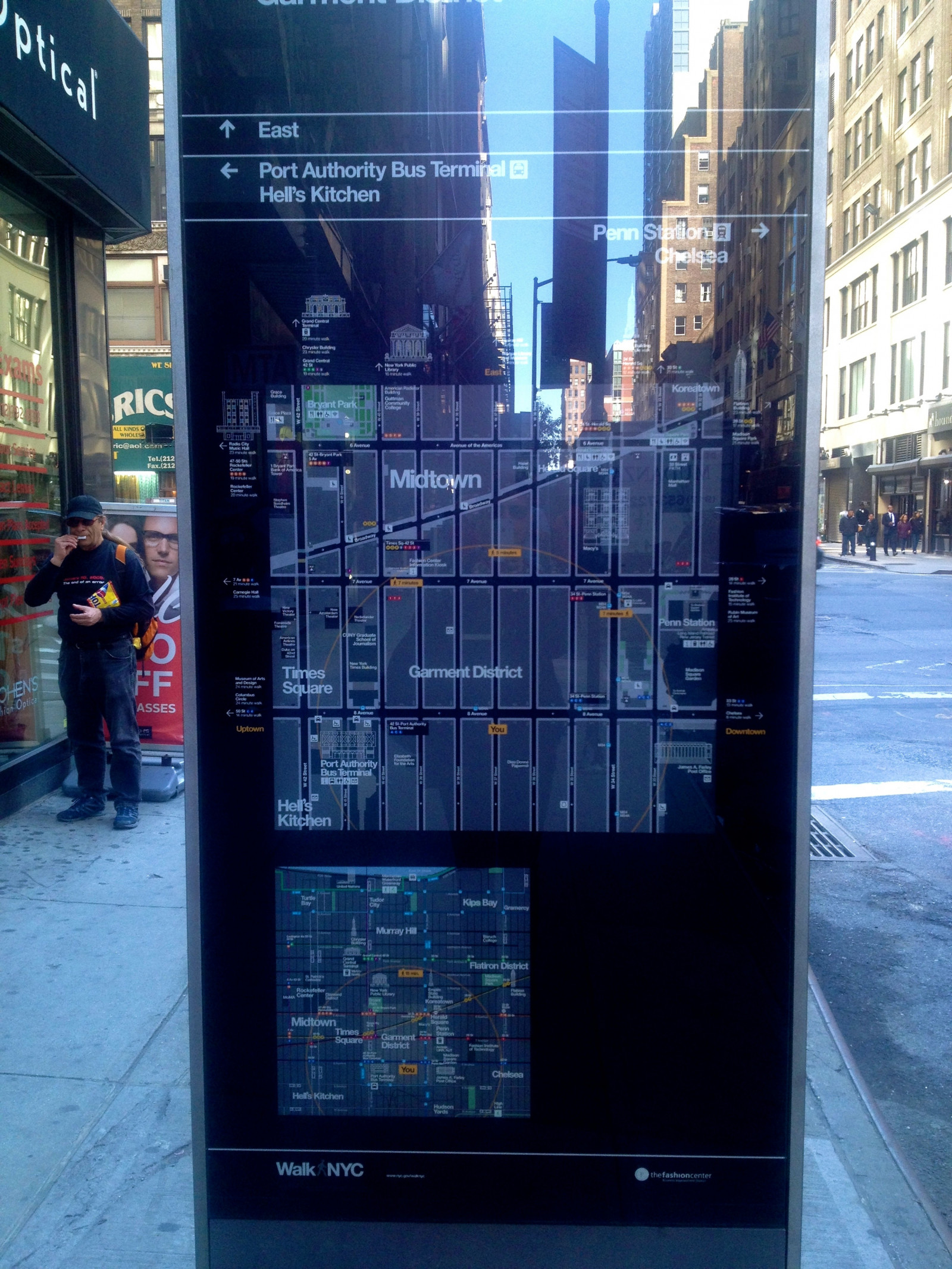 mrakodrap, Manhattan, newyork, autobusová zastávka, garmentdistrict, bussign, busdirection, reklamní, obraz, Snímek obrazovky, Osobní počítač hardware, zobrazovací jednotka