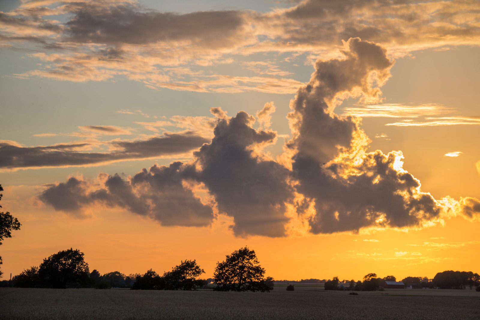 slunečnímu záření, krajina, západ slunce, moře, nebe, pole, svítání, večer, ráno, slunce, horizont, atmosféra, soumrak, mrak, svítání, nebe, solnedg ng, venkov, moln, landsbygd, s dersl tt, landskap, exif modelu canoneos760d, geocountry, Kamera aby kánon, geocity, Model fotoaparátu canoneos760d, geostate, geolocation, EXIF čočka efs18200mmf3556is, exif aby kánon, EXIF isospeed 100, EXIF otvor 80, exif focallength 80mm, odlesk, červená obloha v dopoledních hodinách, meteorologický jev
