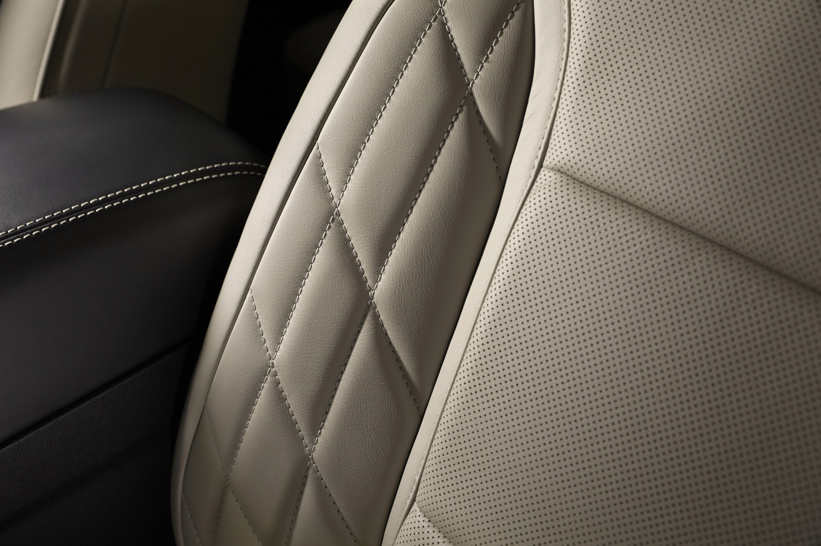 auto, vozidlo, Brod, limuzína, badatel, netcarshow, netcar, obrázky vozidel, photo auto, 2017, kolo, okraj, pozemní vozidla, automobilový exteriér, automobil make, luxusní vůz, rodinný vůz, kompaktní vůz, výkonné auto, sportovní užitkové vozidlo, střední velikost auta