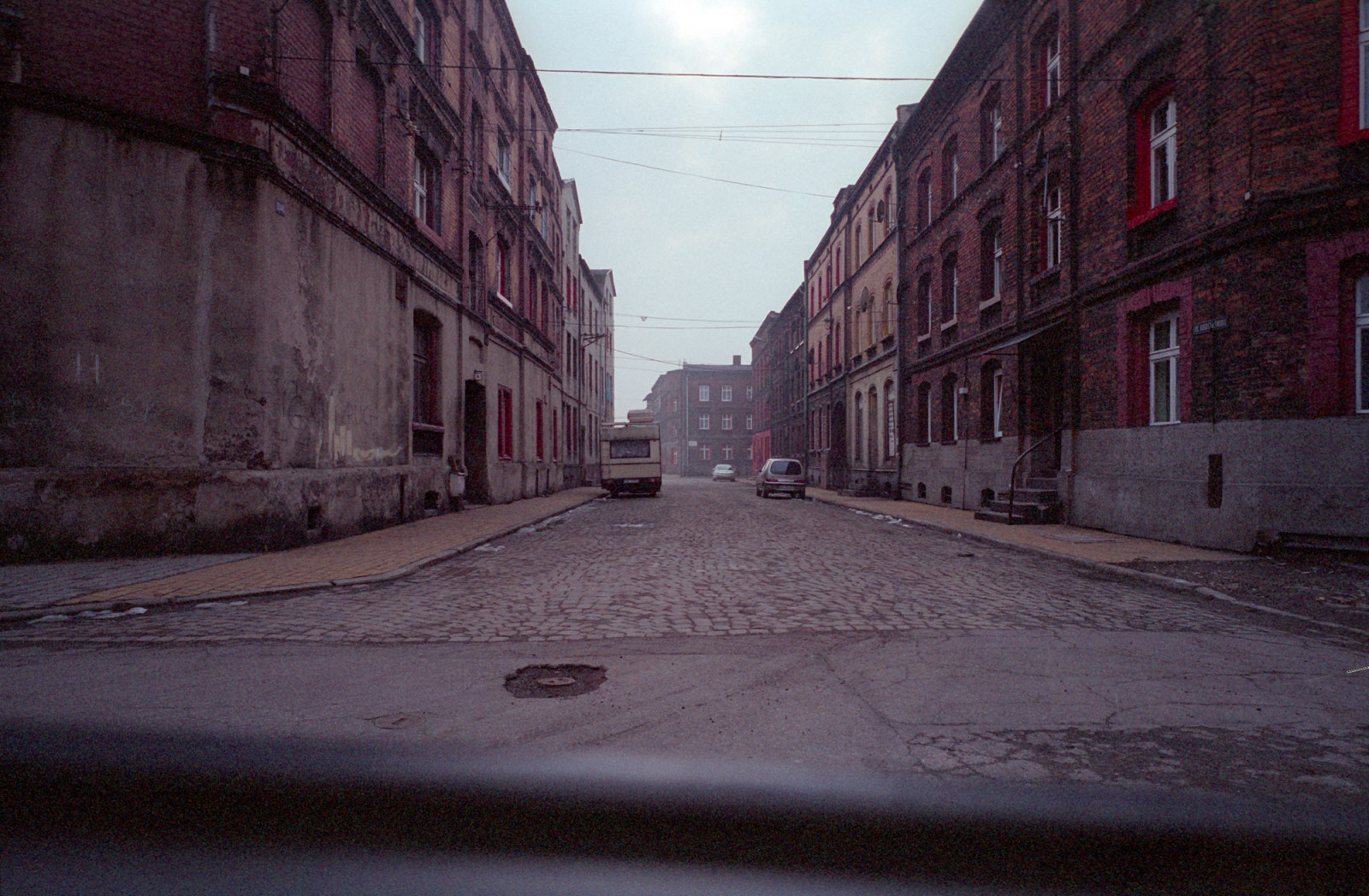 Stadt, Straße, Nacht-, die Architektur, Auto, städtisch, Winter, Straße, Abend, Morgen, Stadt, zerfallen, leer, Infrastruktur, Rv, Gasse, gestalten, Zeiss, Fuji, Dunkelheit, 400, 21mm, Contax, abgelaufen, Düster, Fahrbahn, Wohnmobil, Superia, Stadtgebiet, Straßenbelag, Xtra, Biogon, G2, Oberteil, Wi toch eule, Lipiny