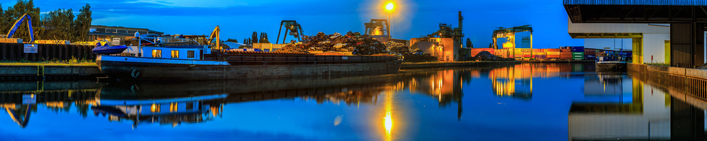 loď, moře, panoráma města, noc, voda, odraz, Cestovní ruch, modrý, večer, Německo, letovisko, panoráma, soumrak, kontejner, Dortmund, nákladní loď, výstřel, hodina, terminál, odrazy, přístav, náklad, průmysl, vodní