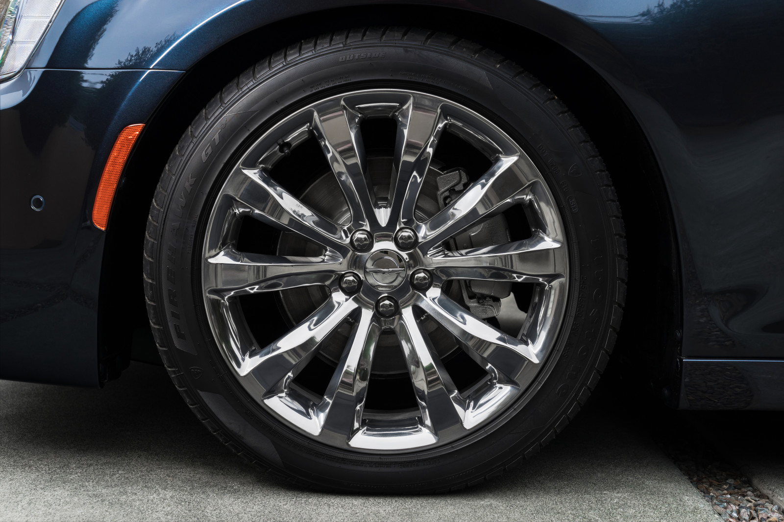 auto, vozidlo, sportovní auto, pneumatika, 2015, Chrysler, limuzína, netcarshow, netcar, obrázky vozidel, photo auto, 300 ° C, kolo, okraj, superauto, pozemní vozidla, automobilového designu, automobilový exteriér, automobil make, luxusní vůz, automotive pneumatiky, výkonné auto, sportovní sedan, mluvil, kola z lehkých slitin