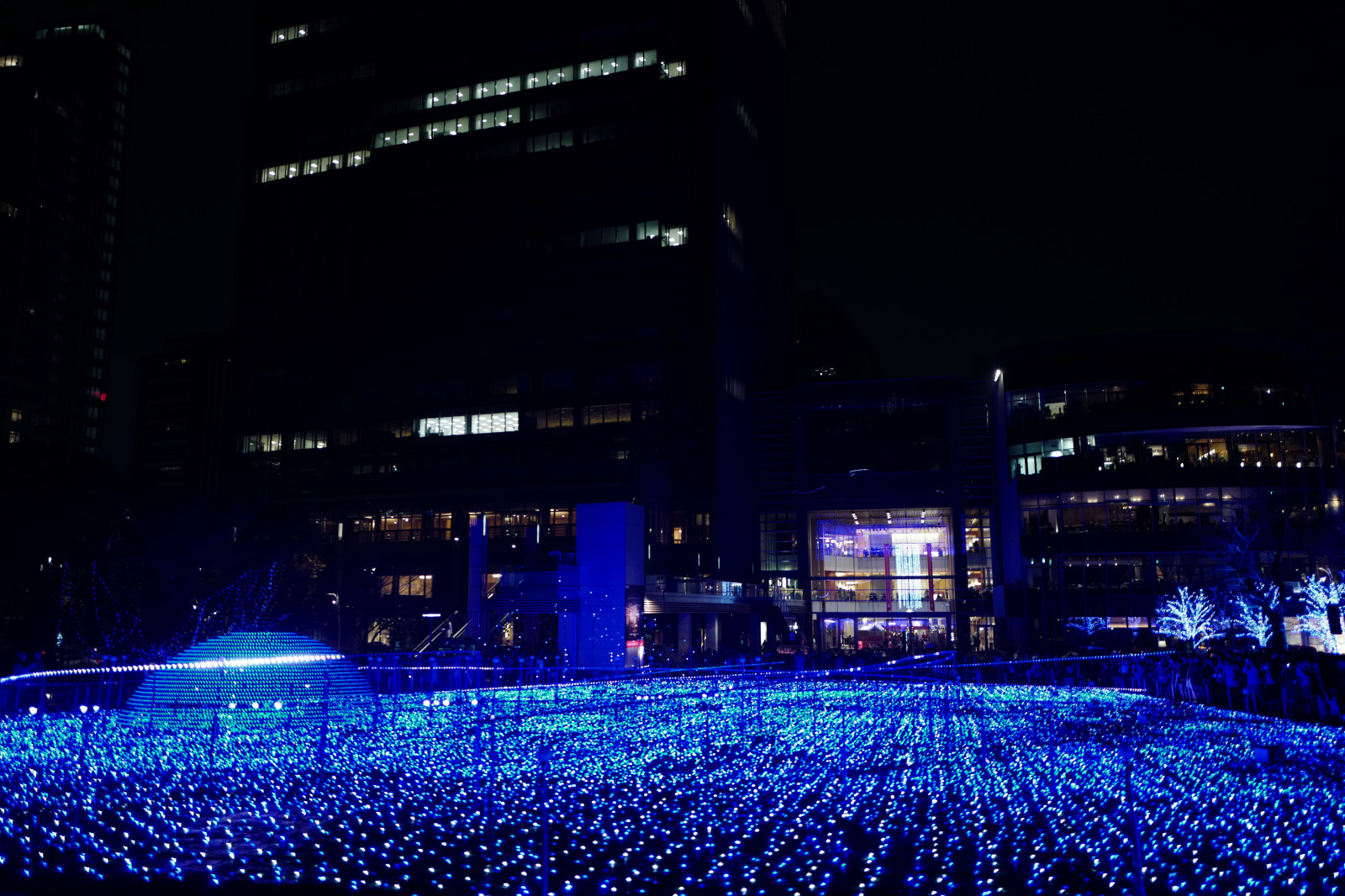 Japonsko, noc, večer, stadión, Leica, Tokio, struktura, aréna, jp, světlo, osvětlení, představení, fáze, tma, dav, Roppongi, tokyomidtown, summilux, leicaq, summilux1728, q, 1728, koncert, Atmosféra Země, sportovní dějiště