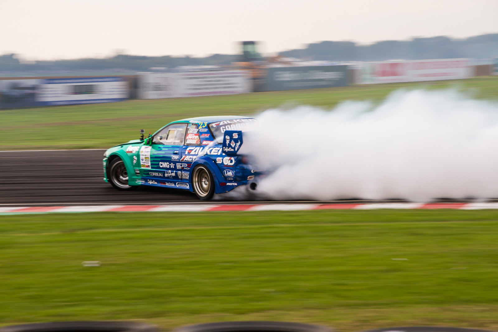 auto, tráva, vozidlo, silnice, Supercars, panoráma, Nissan, Kánon, Drifting, sportovní auto, závěj, Drifters, závodění, výkon auta, Silvia, limuzína, Falken, 2014, UMĚNÍ, den, akce, cars, závod, představení, canon7d, motorsport, carshow, automotive, sportovní dějiště, automobilového designu, závodní auto, závodiště, auto závodní, kompaktní vůz, motorové vozidlo, shromažďovací, Mistrovství světa rally, stock závodní auto, kovárna, carart, auto závodní, cestovních vozů, Rallycross, touring závodní auto, Tomasz, lyžiny, Smyk, tomaszsmyk, Sigma1770dcoshsm, Castlecombe, endurance racing motorsport, sports car racing, time attack