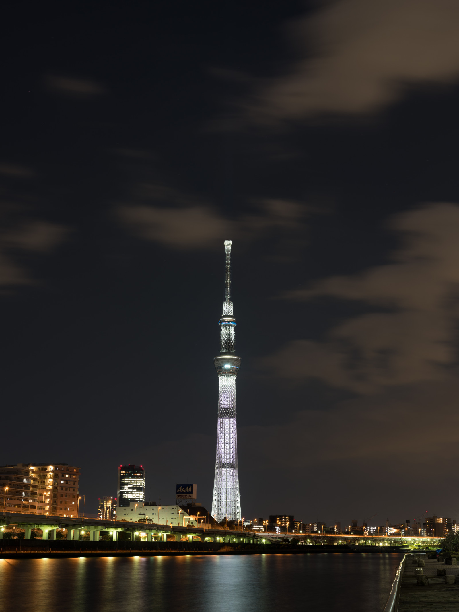 Japan, by, bybilledet, nat, arkitektur, afspejling, skyline, skyskraber, aften, tårn, horisont, skumring, Tokyo, Fujifilm, Jp, Skytree, lys, Sky, daggry, belyst, belysning, fuji, mørke, Fujinon, gf, gf63mm, gf63mmf28rwr, GFX, gfx50s, milepæl, Tokyo Skytree, whitelighting, atmosfære af jord, menneskelig bosættelse