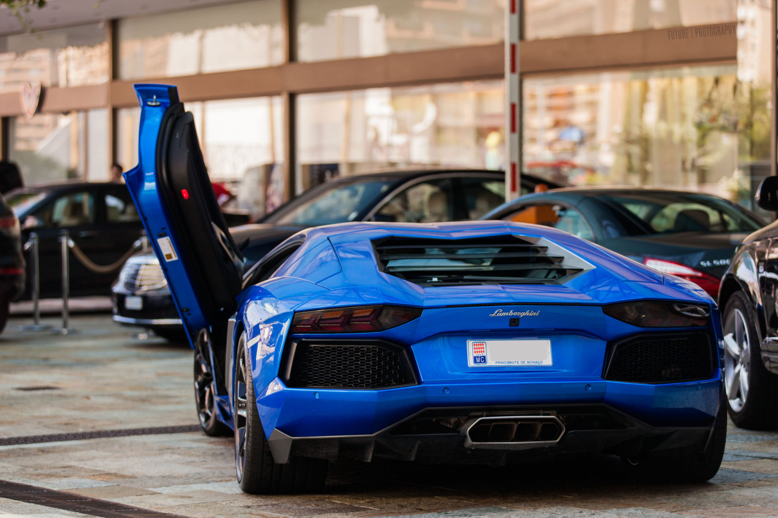 ulice, Itálie, auto, budova, vozidlo, silnice, fotografování, modrý, Lamborghini, Lamborghini Aventador, letní, sportovní auto, Monaco, 2013, voiture, výkon auta, Hypercar, limuzína, Budoucnost, Italia, kolo, cars, lp, jižní, mc, sud, italie, bleu, okraj, superauto, coche, worldcars, 700, v12, Aventador, lp7004, lp700, pozemní vozidla, automobilového designu, automobilový exteriér, luxusní vůz, motorové vozidlo, 7004, ete, zadní, podélný, 700HP, 700h, Nethus, automotive wheel system