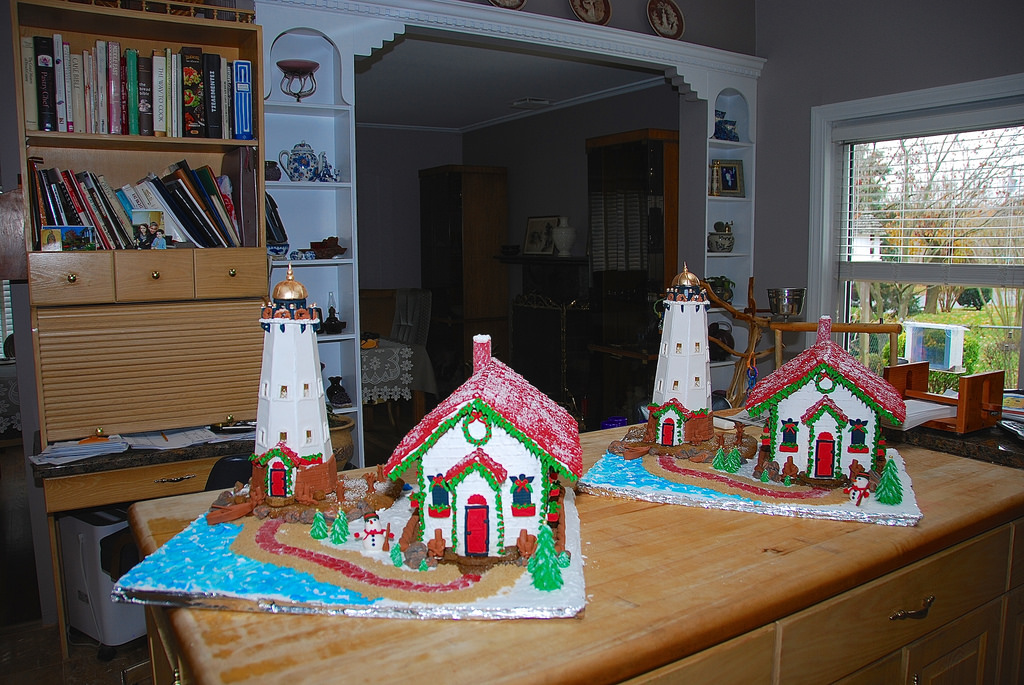 stromy, bílý, loď, okno, moře, písek, pokoj, místnost, Červené, sníh, stůl, Dům, zelená, modrý, miniatury, vlny, hnědý, maják, kuchyně, sněhulák, skály, Dovolená, cesta, Vzhled interiéru, lavice, pečení, domů, komín, věnec, modelování, výzdoba, čísla, rekreace, nikond80, balvany, vánoční dekorace, knihovna, Perníková chaloupka, christmas2014, Perníková chaloupka, Gumpaste, Cukrovarnictví, Royalování, Střešní krytiny