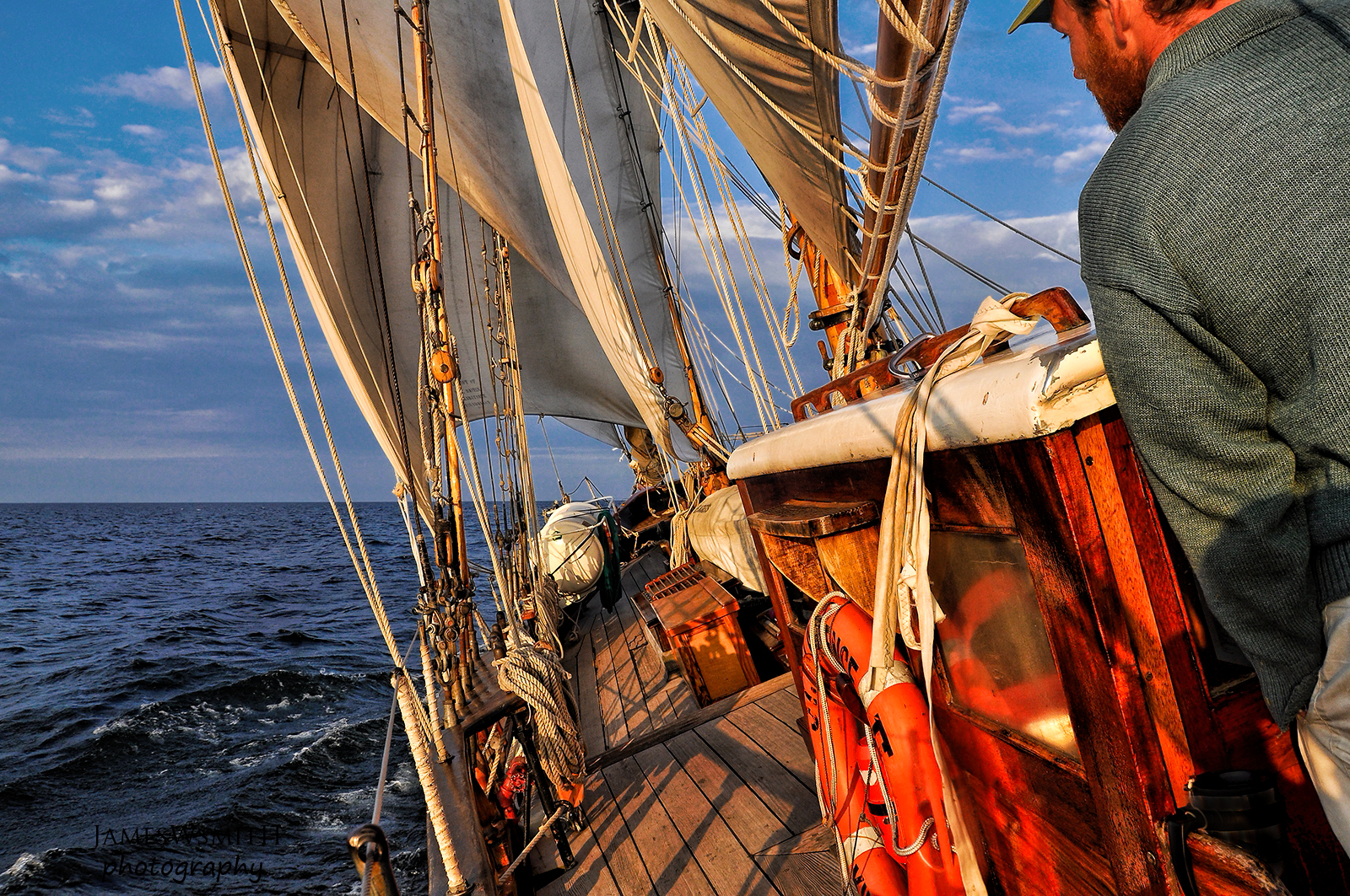 skib, båd, sejlskib, solnedgang, hav, sø, vand, himmel, køretøj, vind, Canada, Nikon, kaptajn, Ontario, ferie, sejlads, Brigantine, ocean, sejlbåd, dæk, fartøjer, mast, bark, sejle, Clipper, nikonflickraward, d90, sejl, ostindiefarer, fuldrigger, tall ship, skonnert, Windjammer, smith, tallship, jim, Jollen