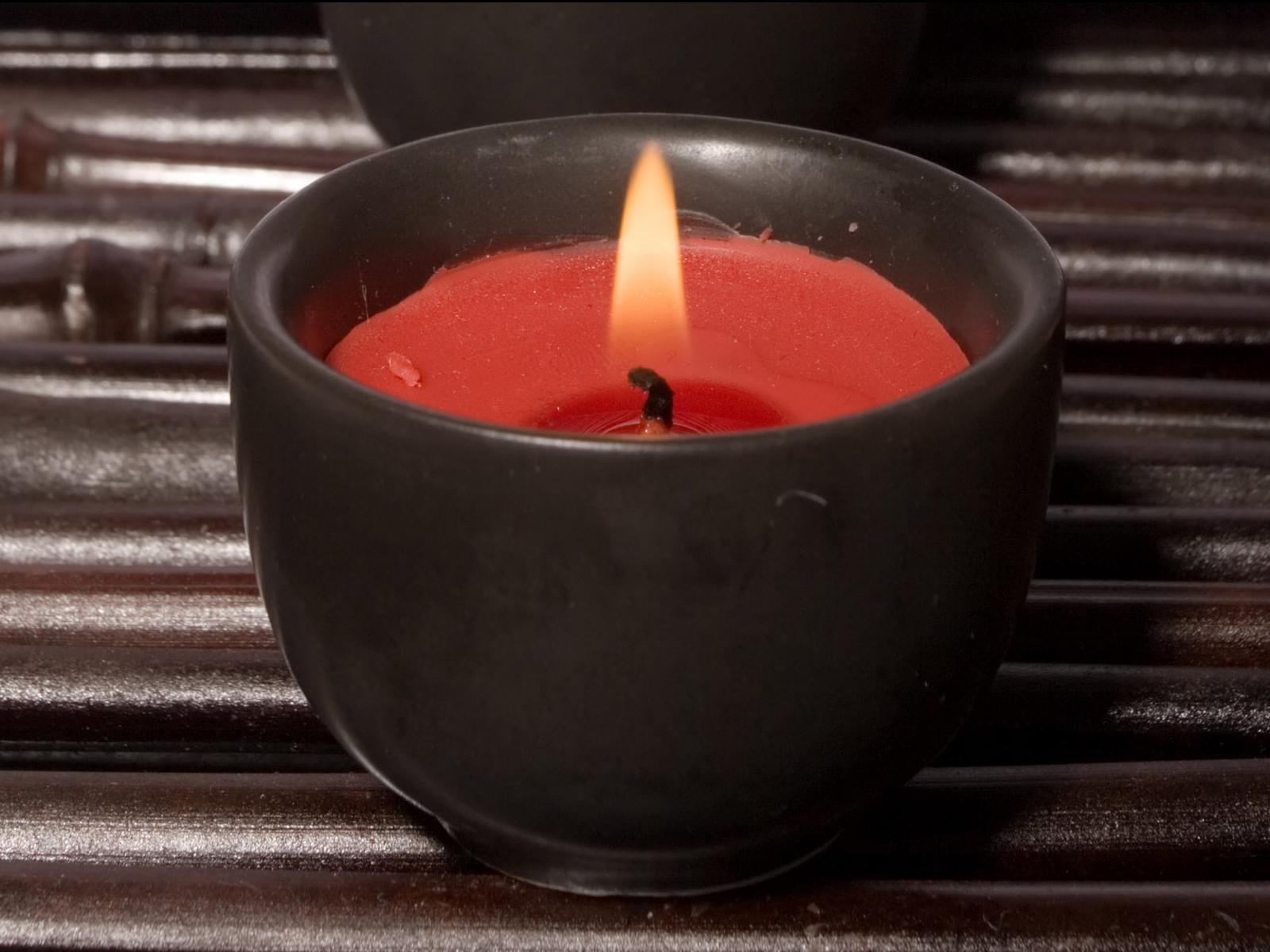 Wallpaper black, red, candles, fire, wax, candle, lighting 1600x1200