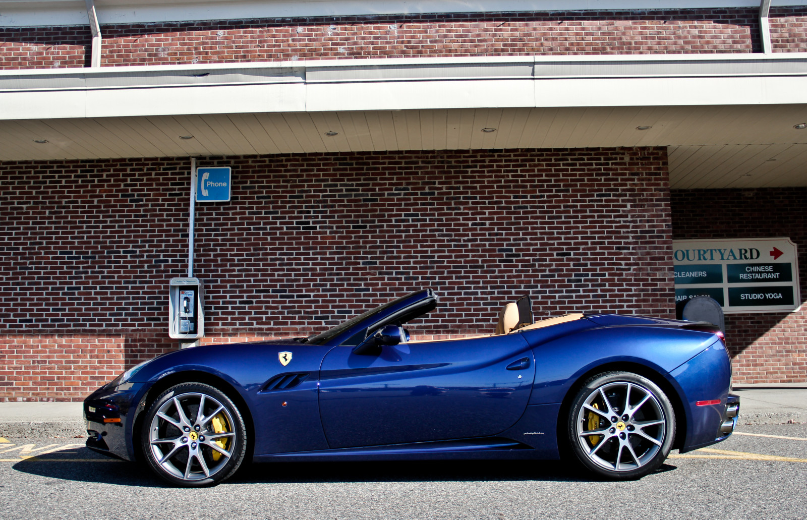 auto, Kalifornie, dveře, Nový, modrý, dva, Itálie, Francie, cars, Krásná, krása, auto, žlutý, Cali, azul, závod, Amerika, Kánon, temný, de, eos, rebel, chladný, zajímavý, italština, agua, automobil, Italia, evropský, prohlídka, Connecticut, nj, rychle, První, ct, Konvertibilní, Ferrari, přední, nejlepší, prozkoumat, Chatham, trikot, drahý, Vzácný, výhradní, nejrychlejší, mimořádný, V8, automobily, Limerock, croissanty, TDF, Lakeville, 2011, droptop, Motorem, prozkoumal, 200 mph, shutterspeedphotos