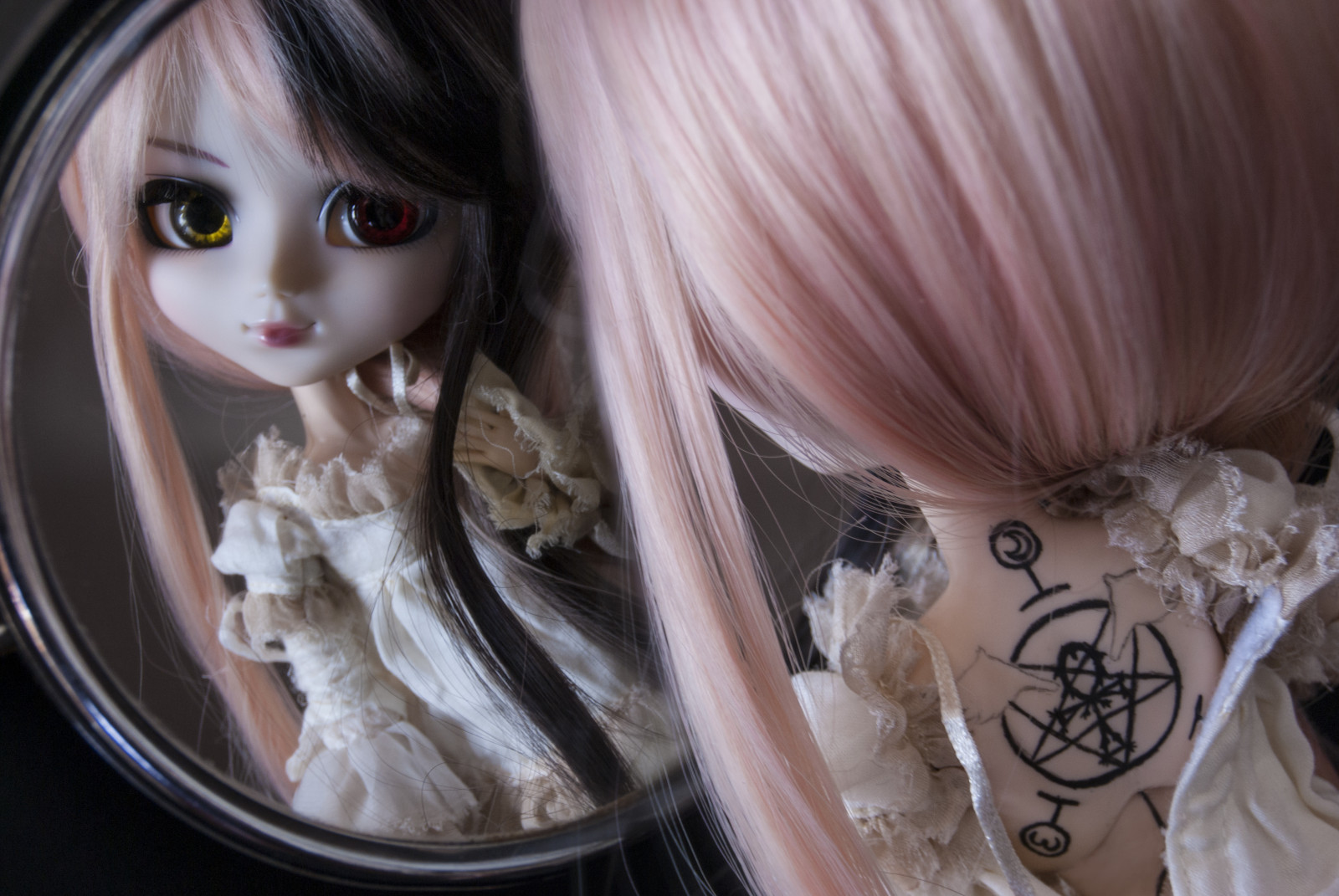 růžový, Červené, Černá, sestry, zrcadlo, oči, černoch, rosa, bramborové hranolky, ojos, paruka, Espejo, kapuce, pullip, krvavý, Zvyk, tetování, marron, alchymie, tetování, alquimista, Alchymista, Hermanas, Peluca, Alquimia, červená kapuce, obitsu, customizaci n, bloodyredhood, pullipcon