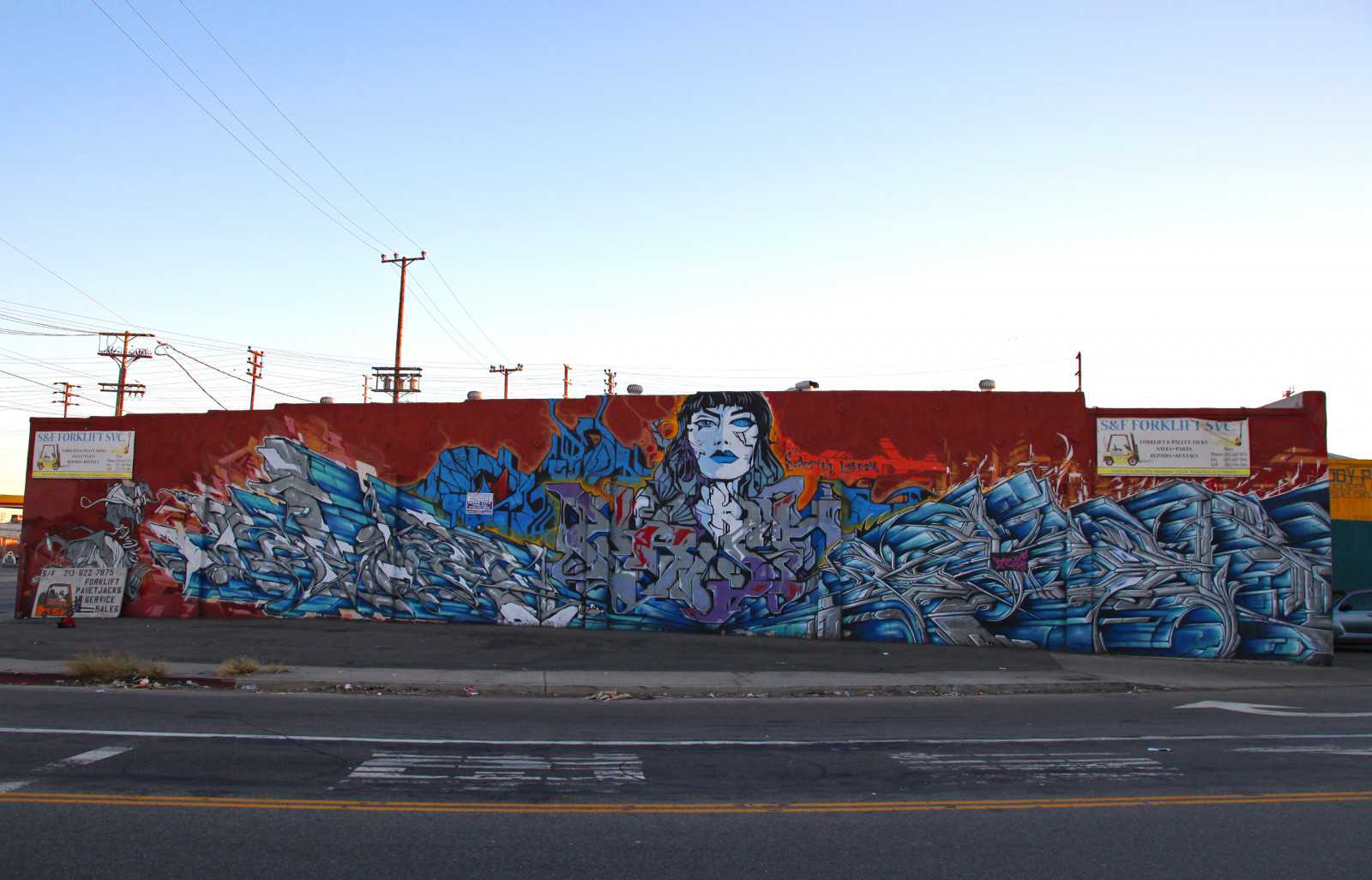 ใบหน้า, แนวตั้ง, รถ, เมือง, ท้องฟ้า, ยานพาหนะ, ผนัง, ถนน, จดหมาย, กระบี่, กษัตริย์, กราฟฟิตี, ศิลปะบนท้องถนน, ความรู้, อุตสาหกรรม, ภาพจิตรกรรมฝาผนัง, สเปรย์, LA, ศิลปะ, ตัวเมือง, พื้นที่, คือ, หญิงสาว, ที่, อักขระ, หญิง, สี, los, นางฟ้า, graff, เตา, ชิ้น, Kik, wildstyle, awr, msk, ที่เจ็ด, revok, 7th, ซับซ้อน, e2e, end2end, krush