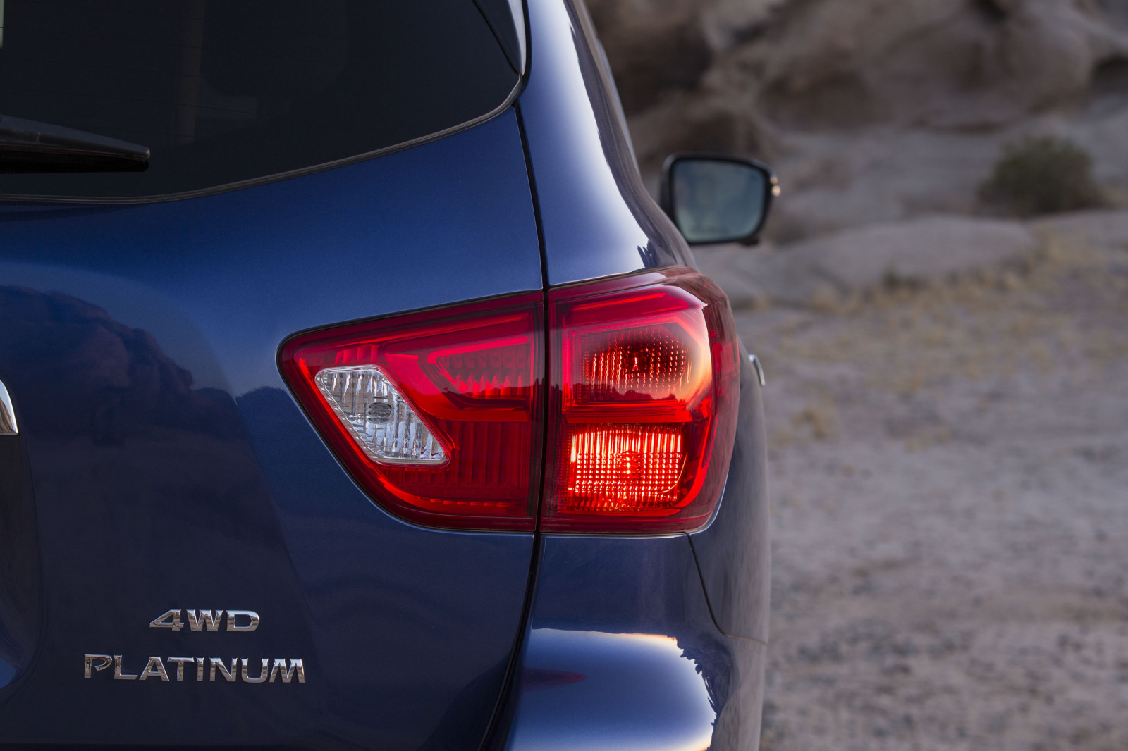 bil, BMW, køretøj, Nissan, Pathfinder, netcarshow, netcar, bil billeder, bil foto, 2017, hjul, jord køretøj, automotive exterior, bil make, kofanger, kompakt bil, crossover sUV, udøvende bil, sport utility køretøj, BMW x3