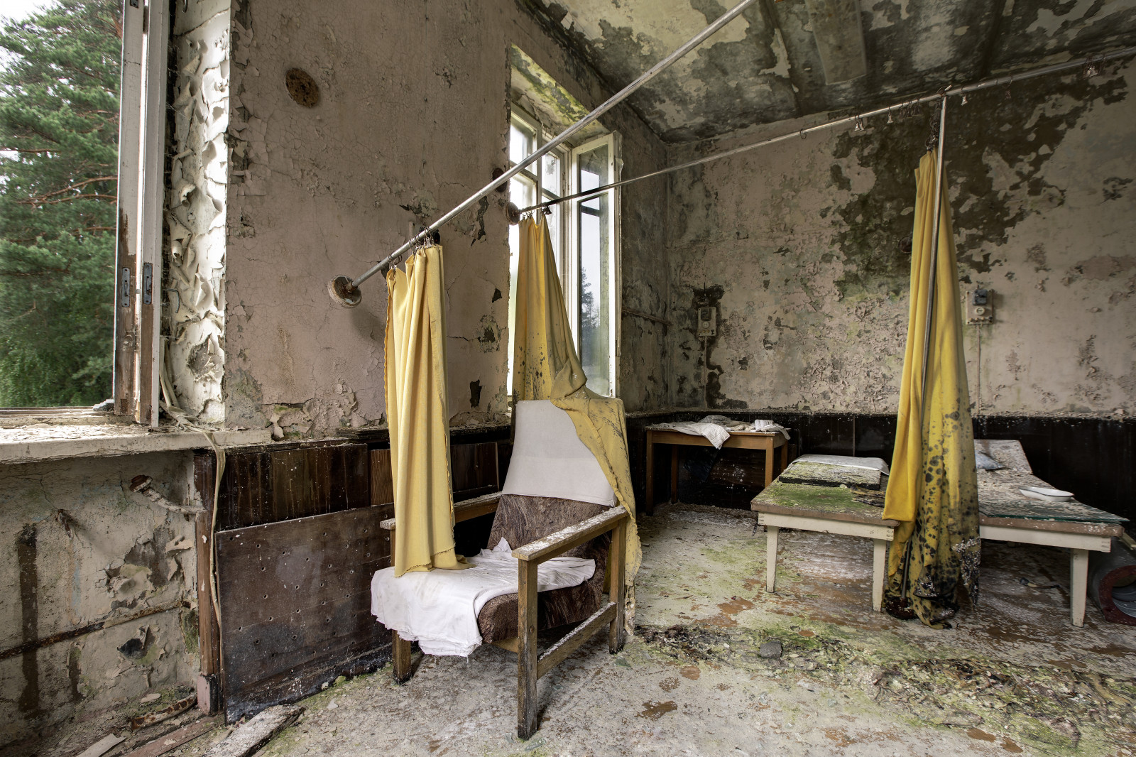 Fotoaparát, starý, výlet, světlo, budova, UMĚNÍ, opuštěný, hnijící, Krásná, krása, architektura, Photoshop, Kánon, NEMOCNICE, objektiv, den smrti, fotografování, smrt, fotografie, zajímavost, zajímavý, zřícenina, Evropa, ZEMŘÍT, fotograf, stíny, tma, dynamický, Rebecca, rozklad, žít, prázdný, zkoumání, skvělý, badatel, zřícenina, atmosféra, roadtrip, nejlepší, dobrodružství, prozkoumat, zapomenutý, urban exploration, volný, zpracovává se, diadelosmuertos, rezavění, odpad, Fúze, plíseň, opuštěný, retušování, HDR, highdynamicrange, vykotlaný, focení, rozpadající, urbanexploring, ue, plíseň, urbex, degenerovat, zmizet, Photomatix, Vyprší, Bathory, Zmenšovat, beautyindecay, urbanexplorer, canon5diii, 5diii, Daydelosmuertos