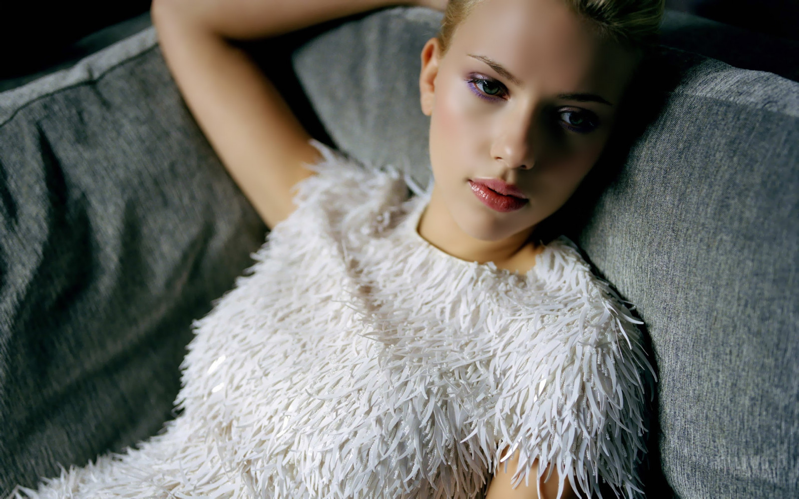 Scarlett Johanssonová, blondýnka, šaty, obraz, dívka, ženskost