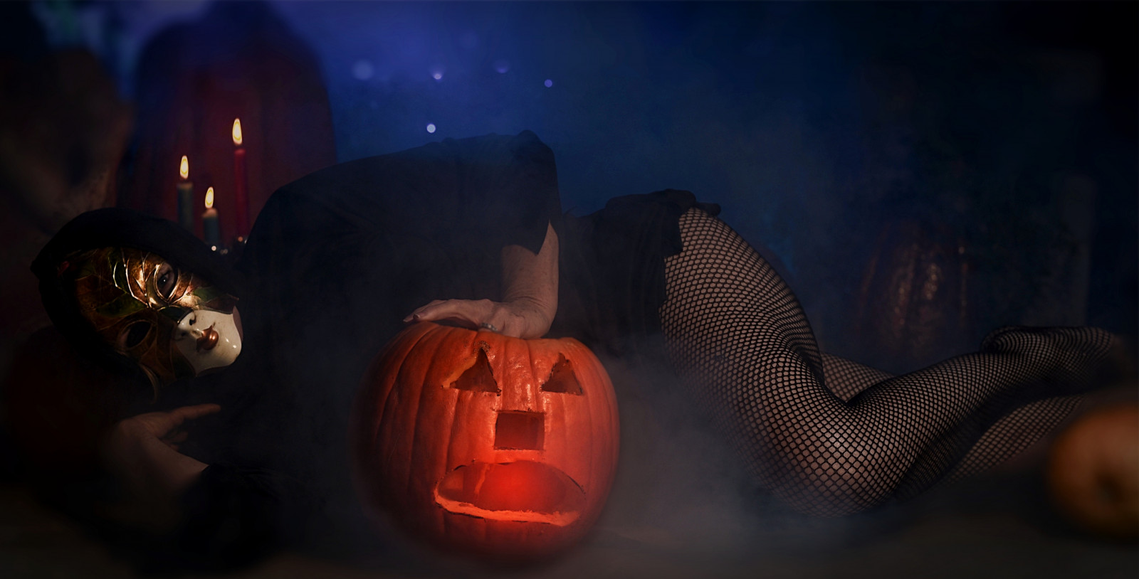 rybářská síť, stehno, affinityphoto, předvečer Všech svatých, dýně, fishnetstockings, Sexythigh, Nikon, svíčka, modrý, temný, UMĚNÍ, podzim