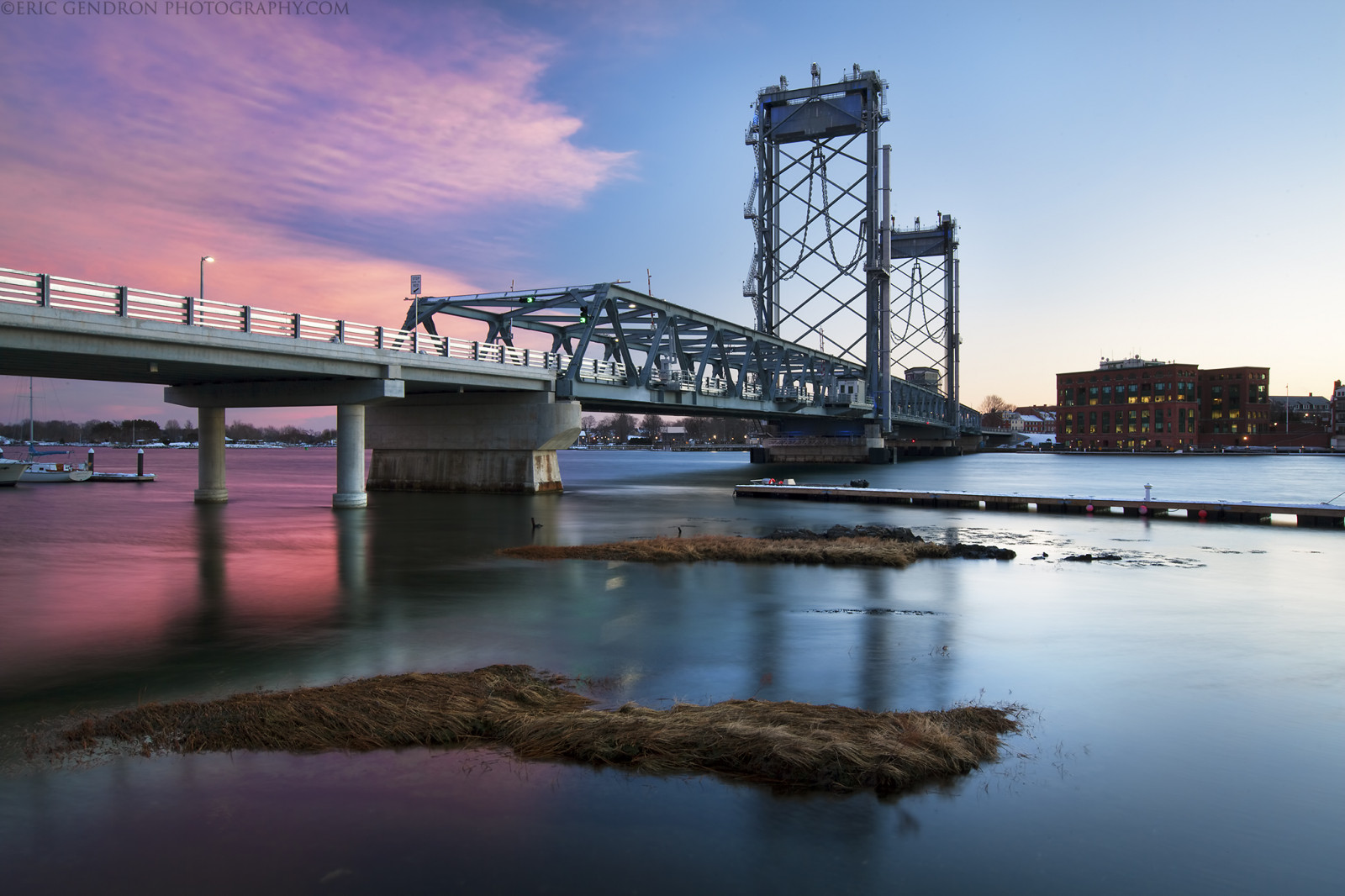 แนวนอน, เก่า, พระอาทิตย์ตก, เมือง, cityscape, น้ำ, การสะท้อน, ท้องฟ้า, เส้นขอบฟ้า, ตึกระฟ้า, หมู่บ้าน, ตอนเย็น, เช้า, ชายฝั่ง, สะพาน, แม่น้ำ, ประวัติศาสตร์, ท่าเรือ, เมือง, พลบค่ำ, สะพานแขวน, แนวชายฝั่ง, มหานคร, แนวชายฝั่ง, เมน, ริมน้ำ, มุมกว้าง, เมฆ, ฉาก, ตัวเมือง, ทัศนียภาพ, การท่องเที่ยว, ใหม่, เป็นที่นิยม, รุ่งอรุณ, ท่องเที่ยว, สถานที่สำคัญ, งดงาม, polarizer, Newengland, ชายฝั่งทะเล, เขตเมือง, nh, newhampshire, Portsmouth, ericgendron, ฝั่งทะเล, สะพานคาน, memorialbridge, fixed link