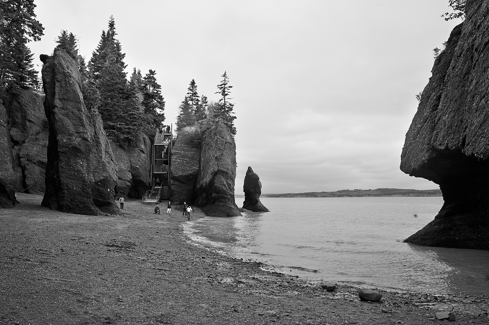 krajina, bílý, Černá, černobílý, moře, voda, Skála, pobřeží, nebe, fotografování, pobřeží, Kanada, skály, Nikon, Carl, strom, cestovat, tělesné, Zeiss, ca, kust, T, fotky, Distagon, a, zwartwit, nikond700, D700, zwart, vtip, zf, ZF2, Černý a bílý, monochromatické fotografování, zee, zásobník, nový Brunswick, pouhý, Reis, Hopewell, 282, 228, Hopewellrocks, Hopewellcape, coastal and oceanic landforms