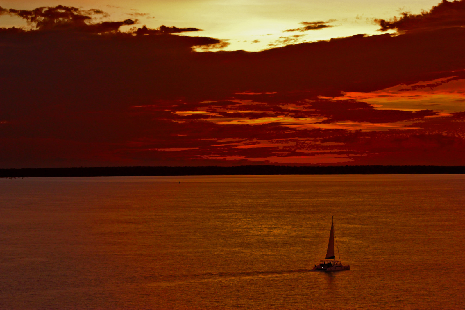 loď, západ slunce, moře, voda, odraz, nebe, park, mraky, svítání, večer, ráno, pobřeží, slunce, horizont, atmosféra, soumrak, Austrálie, slunce, Soumrak, 2014, Území, mrak, Landschaft, počasí, svítání, venkovní, severní, oceán, pramen, přístav, Sundset, sonnenuntergang, syn, darwin, k ste, odlesk, Ufer, abends, austrálie, vlhčí, weer, meteo, dvousetletý