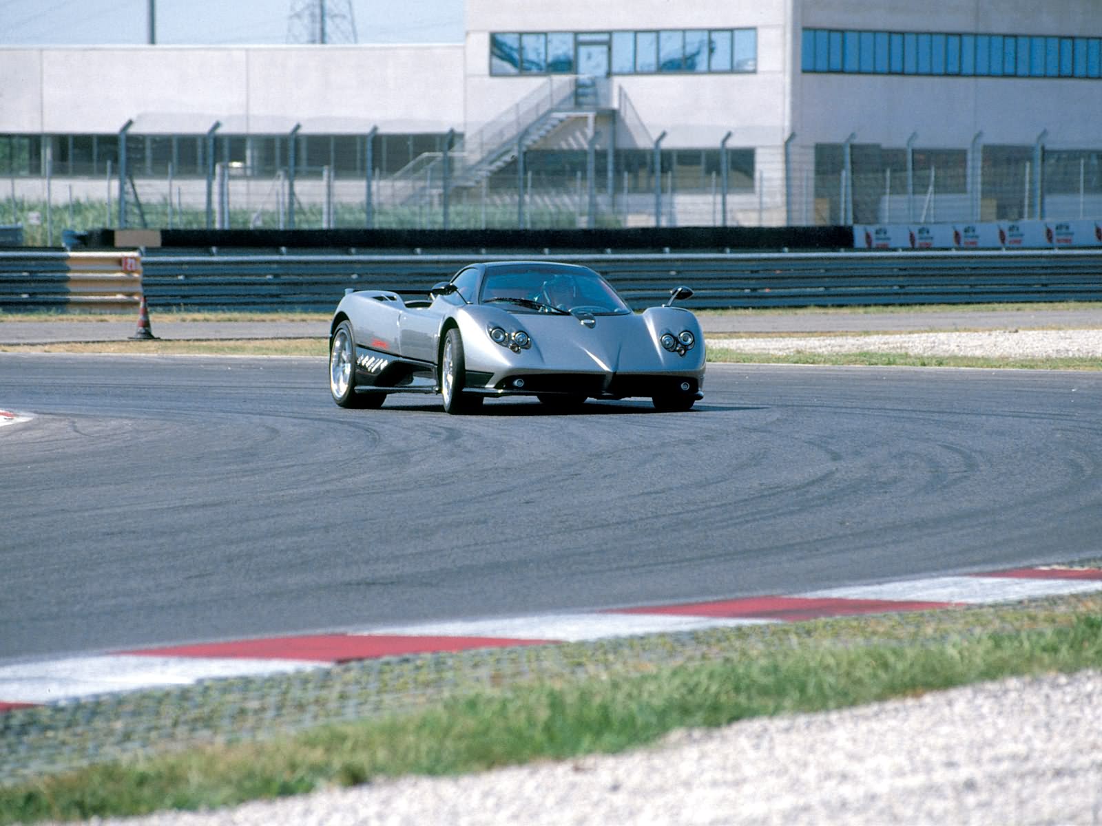 auto, vozidlo, sportovní auto, Pagani, výkon auta, netcarshow, netcar, obrázky vozidel, photo auto, 2009, Zonda F, superauto, pozemní vozidla, automobilového designu, závodní auto, automobil make, luxusní vůz, závodiště