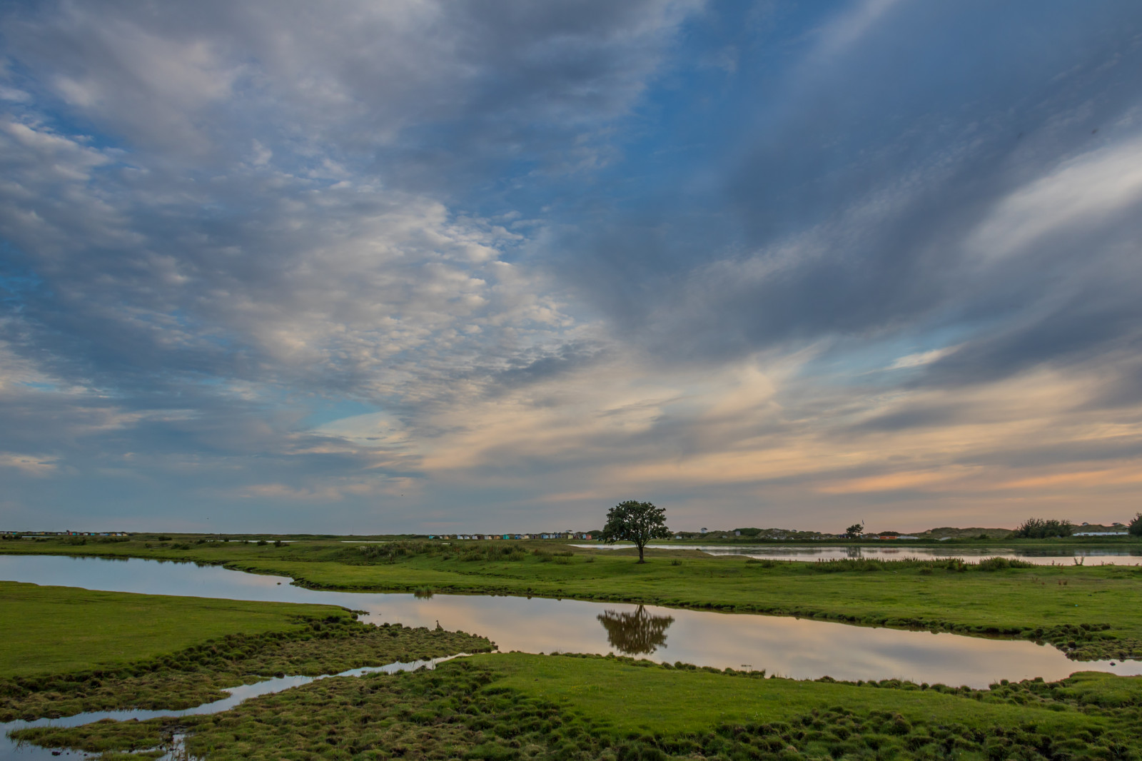krajina, moře, kopec, jezero, voda, Příroda, pobřeží, odraz, tráva, nebe, pole, ráno, pobřeží, řeka, horizont, soumrak, mokřadní, mrak, strom, lučina, spegling, tr d, Skan r, landskap, reflektion, prostý, nádrž, prérie, bažina, jezero, venkov, místo výskytu, přírodní prostředí, geografický rys