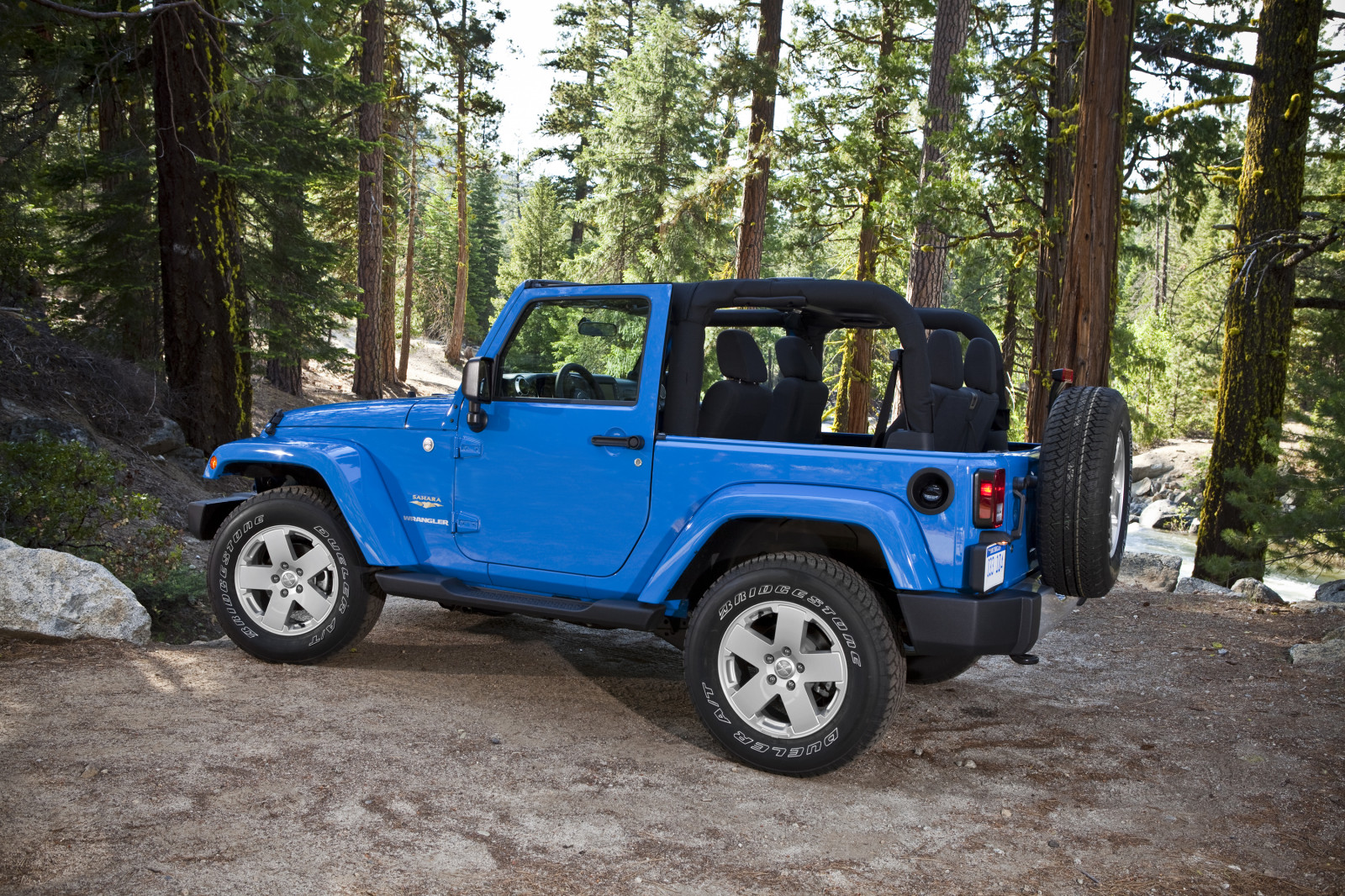 auto, voertuig, 2013, Jeep, Jeep Wrangler, netcarshow, netcar, afbeeldingen van auto's, auto foto, Wrangler Sahara, wiel, landvoertuig, automotive exterior, auto make, bumper, stadsauto, off road rijden, compacte SUV, wegvoertuig