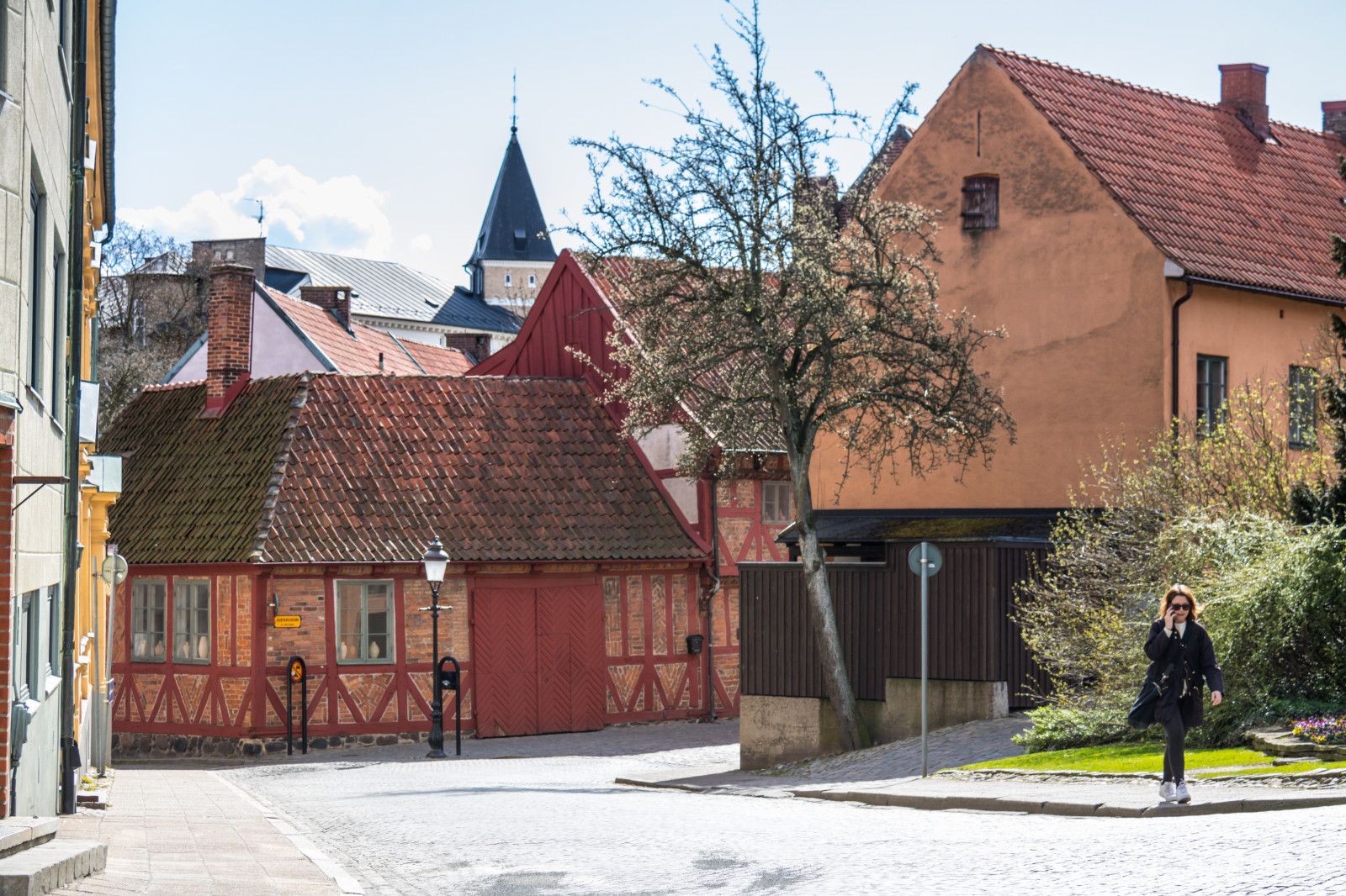 lidé, město, ulice, architektura, budova, Dům, Cestovní ruch, vesnice, dějiny, město, kostel, majetek, centrum, gata, stad, hus, m nniska, Ystad, domů, fasáda, lidské osídlení, sousedství, obytný prostor, místo uctívání