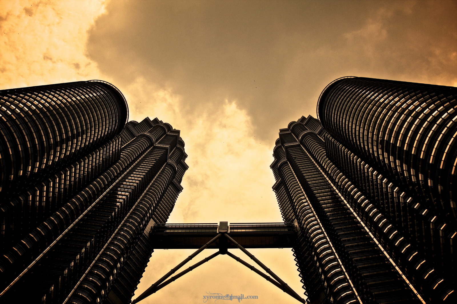 sollys, arkitektur, bygning, himmel, skyskraber, Malaysia, metropol, vinkel, Sky, linje, milepæl, tvilling, tårne, brændstof, Petronas, kuala, lumpur, biobrændstof, xyroneroydfotogrefe, stock photography