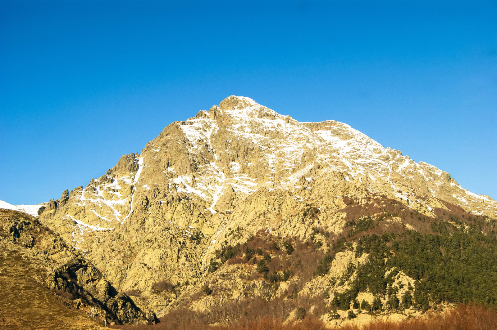 slunečnímu záření, krajina, kopec, Skála, Příroda, nebe, údolí, horský průsmyk, Francie, divočina, Alpy, Korsika, vrcholek, plošina, paysage, Ajaccio, neige, hřbet, strom, hora, monte, Soleil, corse, ciel, ile, montagne, arbre, corte, Oriente, oblak, pro t, doro, Bastia, pozzi, bergerie, Vall e, ruisseau, tattone, bocognano, gravona, madonuccia, geologie, horských reliéf, landform, geografický rys, pohoří