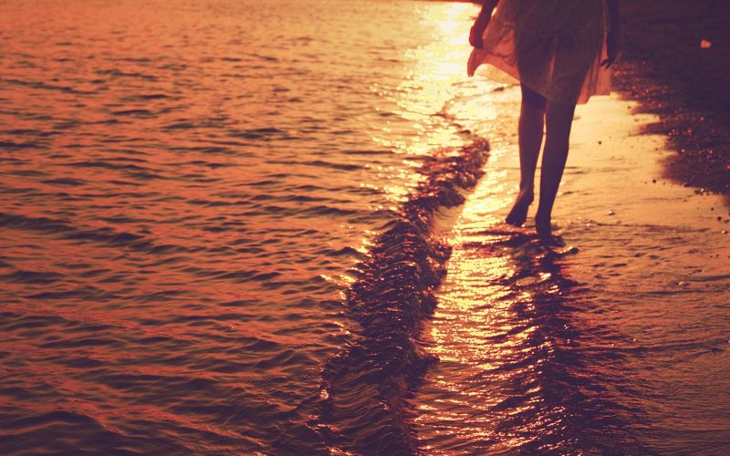 luce del sole, donne all'aperto, donne, tramonto, mare, modello luce del sole, donne all'aperto, donne, tramonto, mare, modello