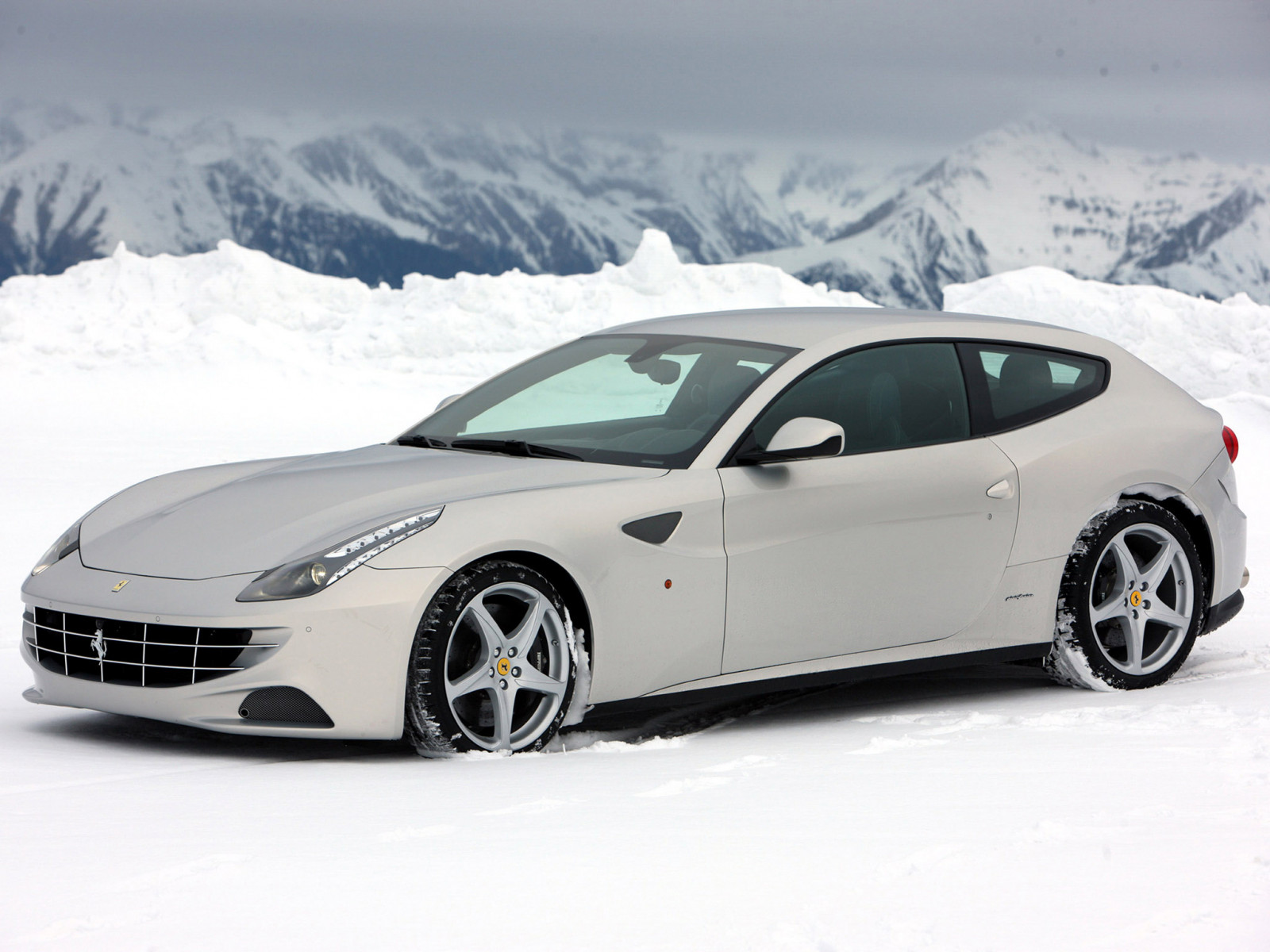 Auto, Fahrzeug, Sportwagen, Ferrari, Leistungsauto, Ferrari Kalifornien, 2012, Netcarshow, Netcar, Auto Bilder, Auto Foto, FF, Rad, Supercar, Landfahrzeug, Automobil-Design, Automotive außen, Automobil machen, Luxusfahrzeug, Familienwagen, Stoßstange, Ferrari 612 scaglietti