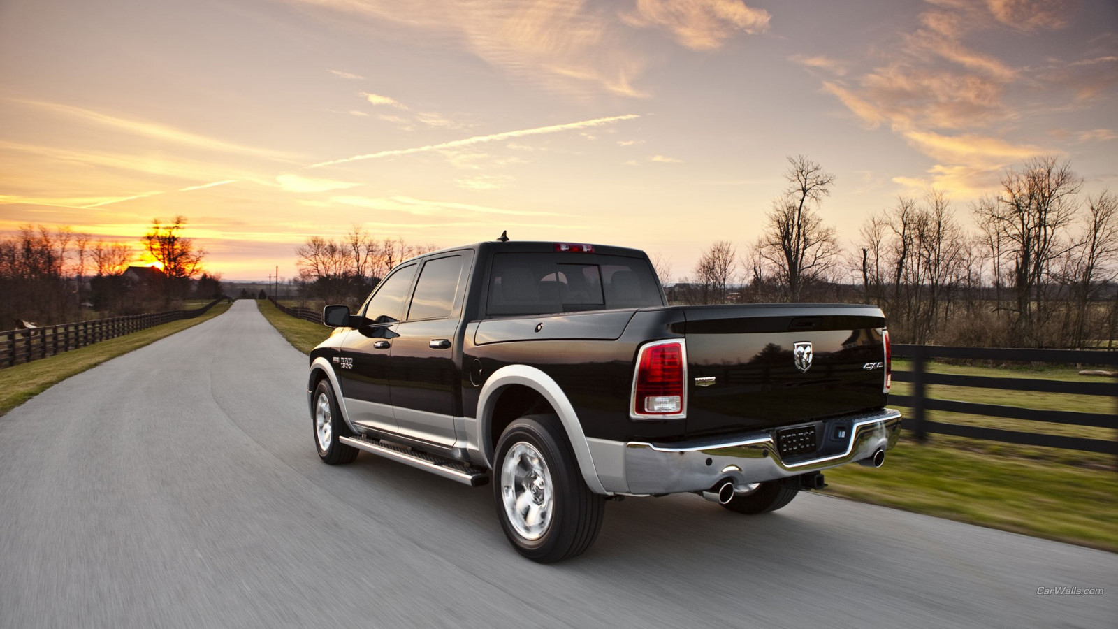 bil, køretøj, Ford, Dodge RAM, lastbil, hjul, jord køretøj, automotive exterior, bil make, kofanger, sport utility køretøj, off road, Firhjulstrækker